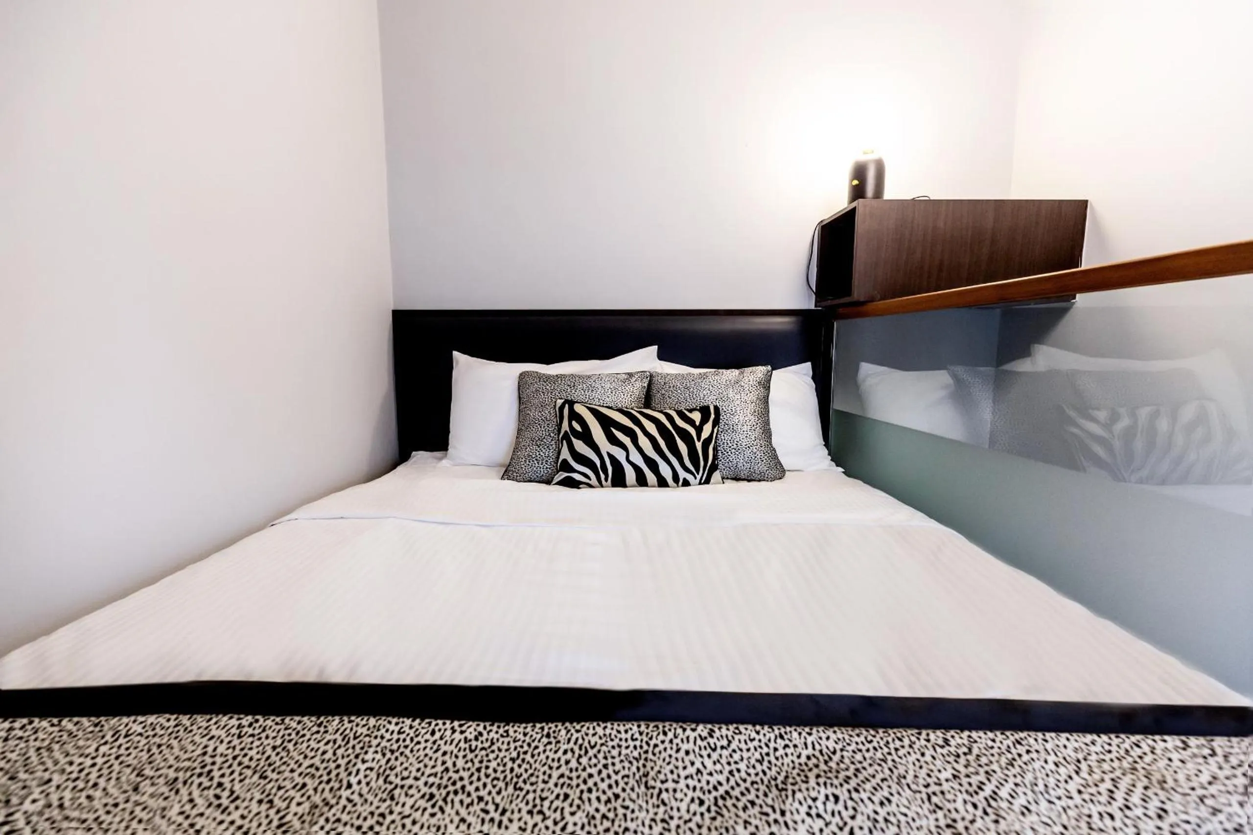 Bed in Heritage Collection on Seah - Mobile App Check-In