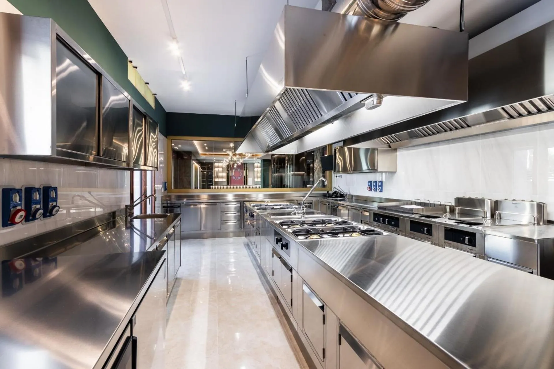 kitchen in Hotel Netum Mare