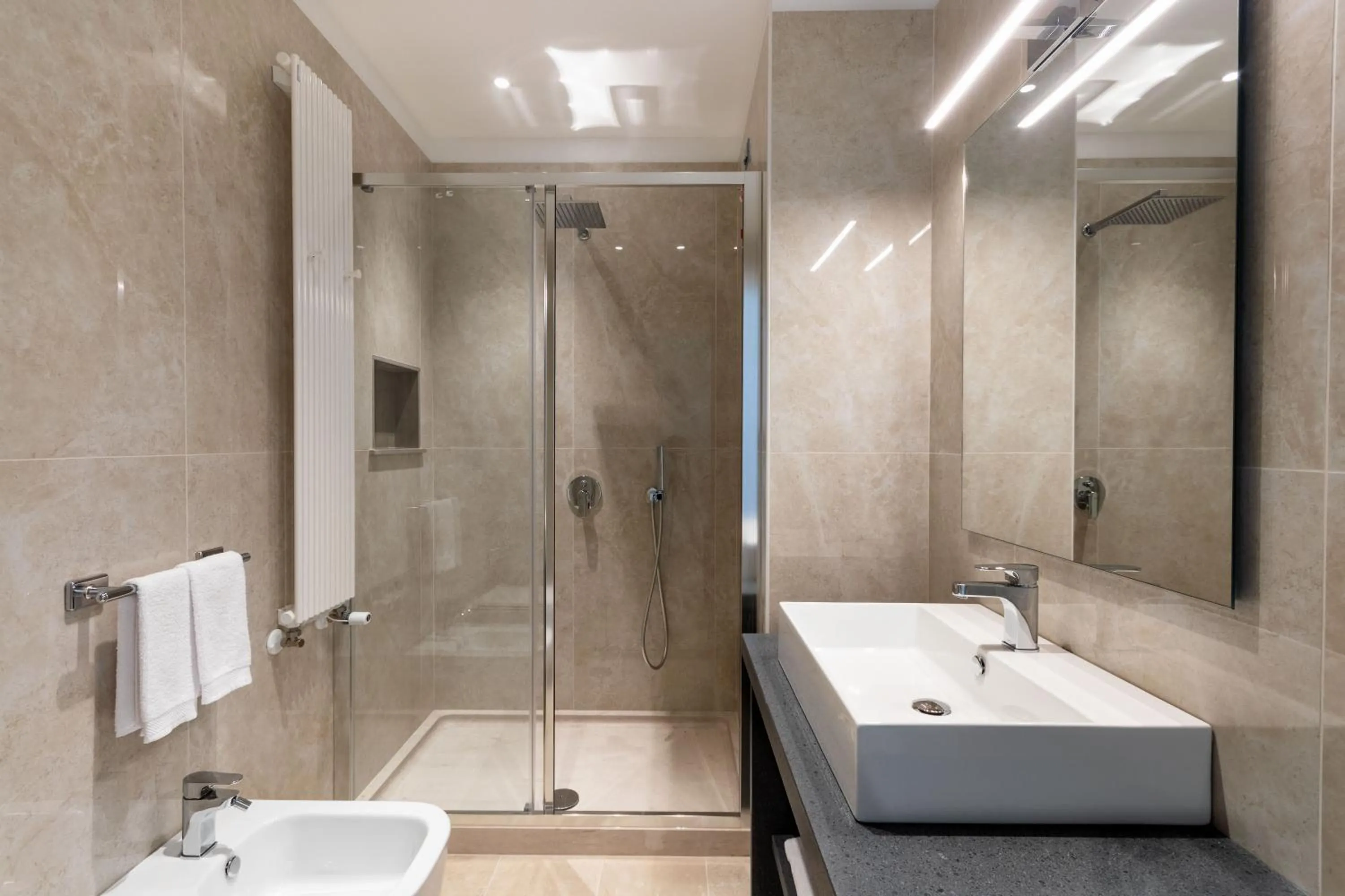 Bathroom in Hotel Netum Mare