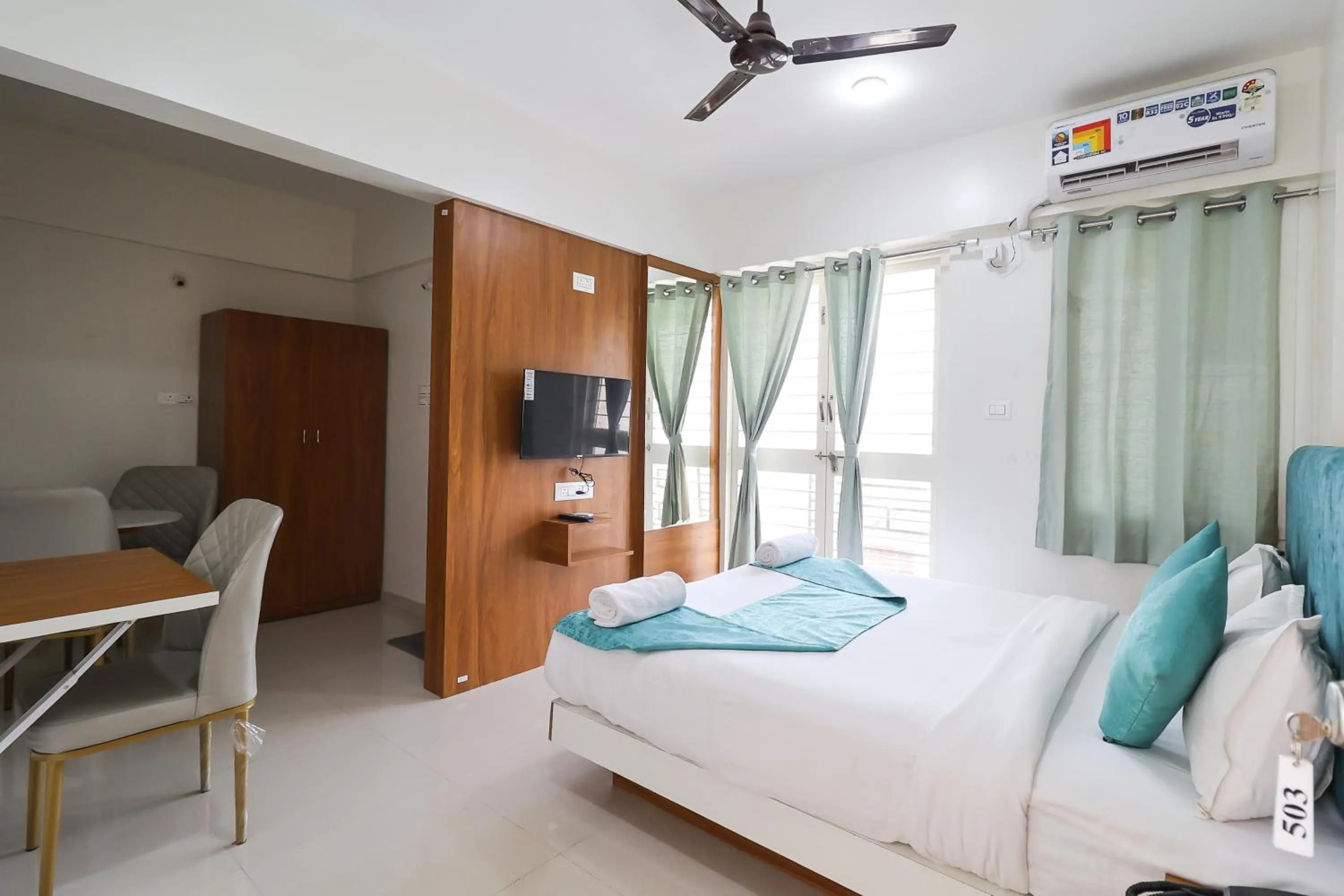 Bed in Hotel Tridents