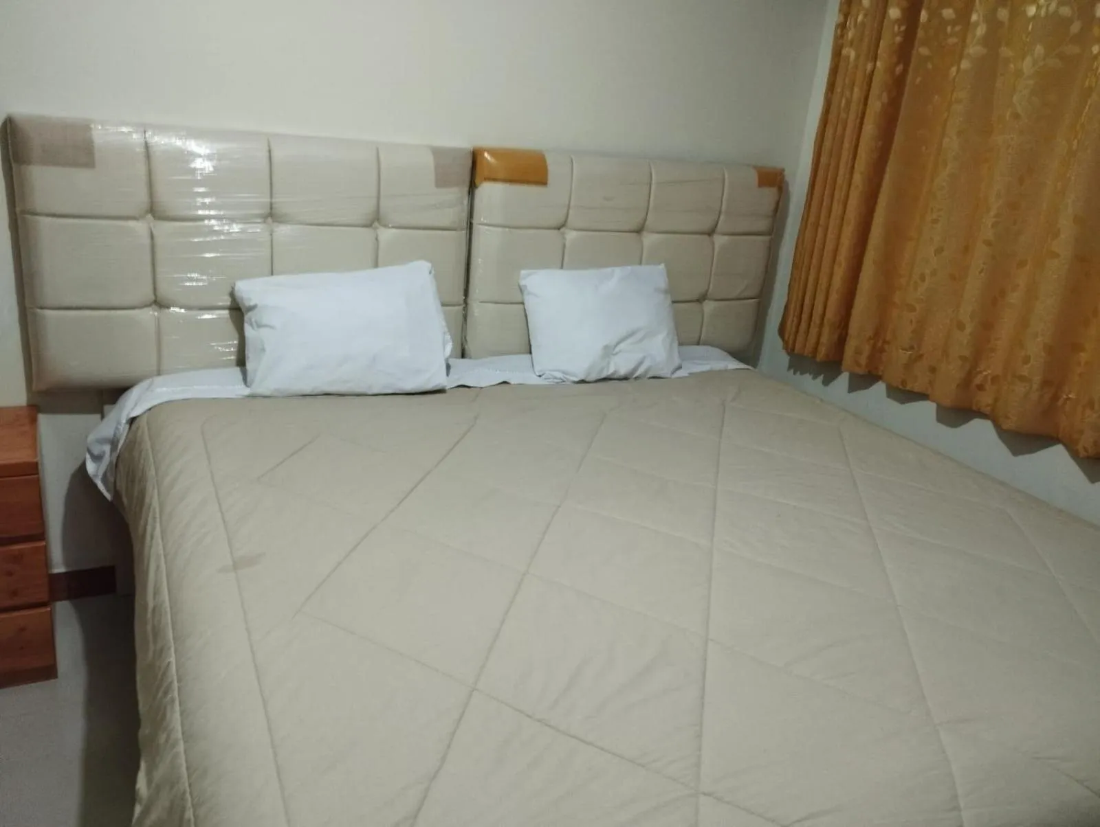 Bed in hotel plaza chinchero