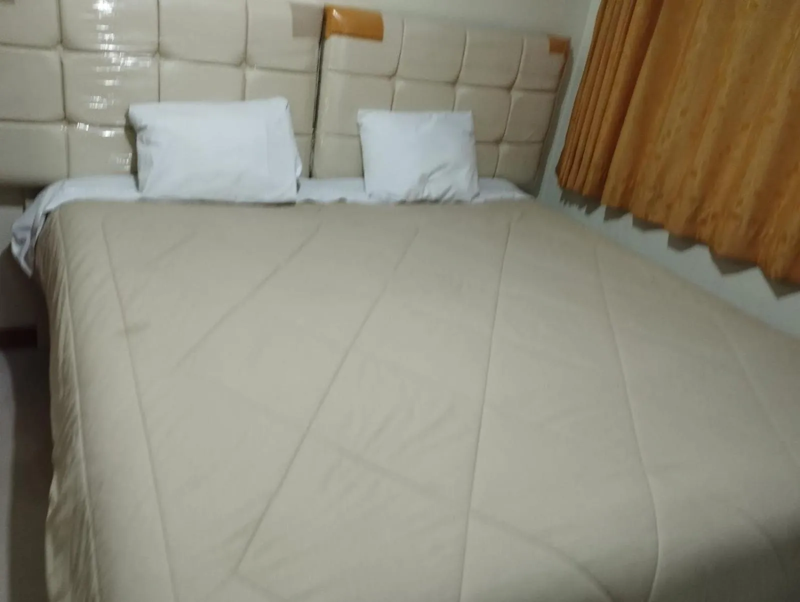 Bed in hotel plaza chinchero