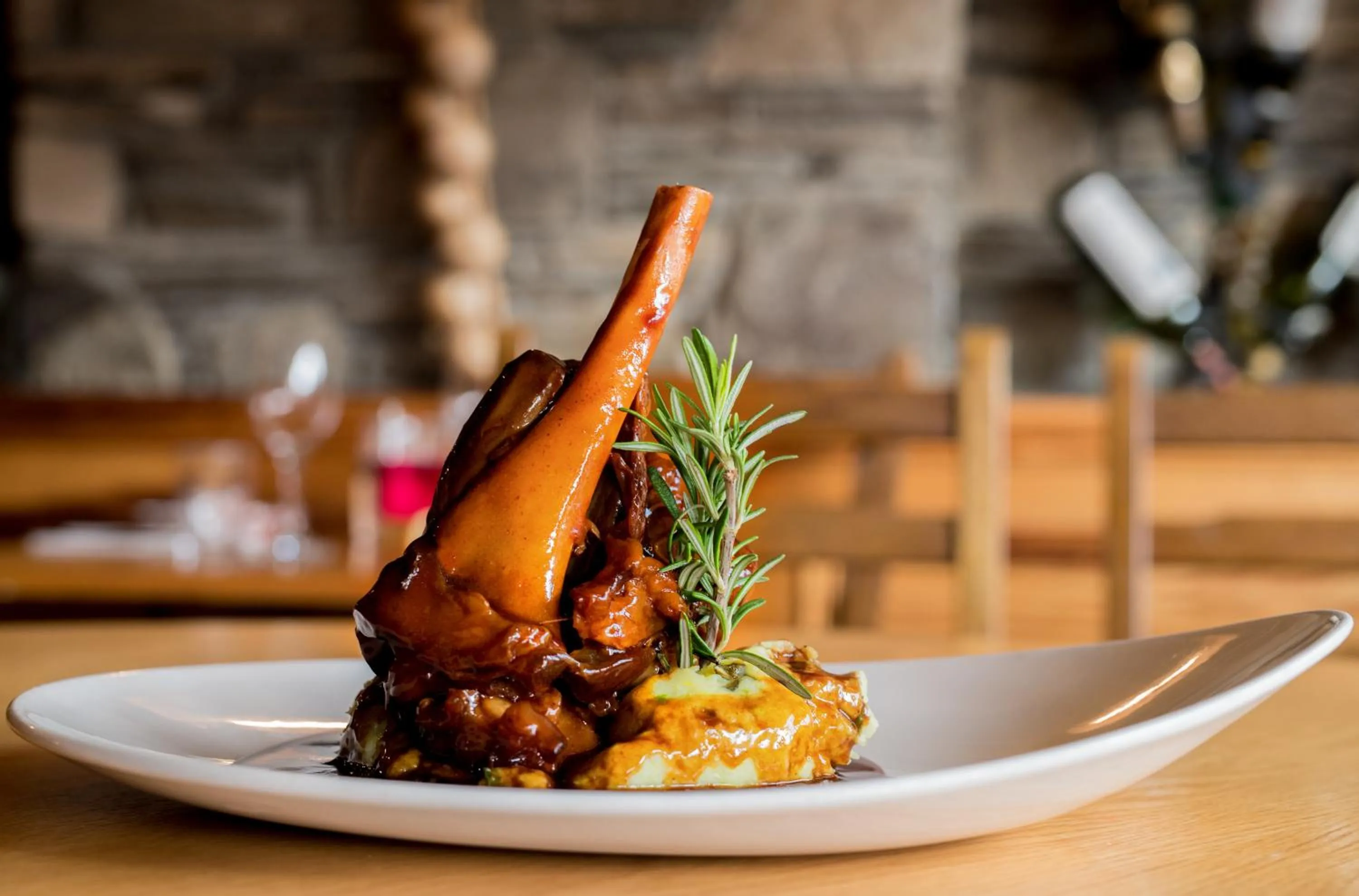 Restaurant/places to eat in Failte Hotel