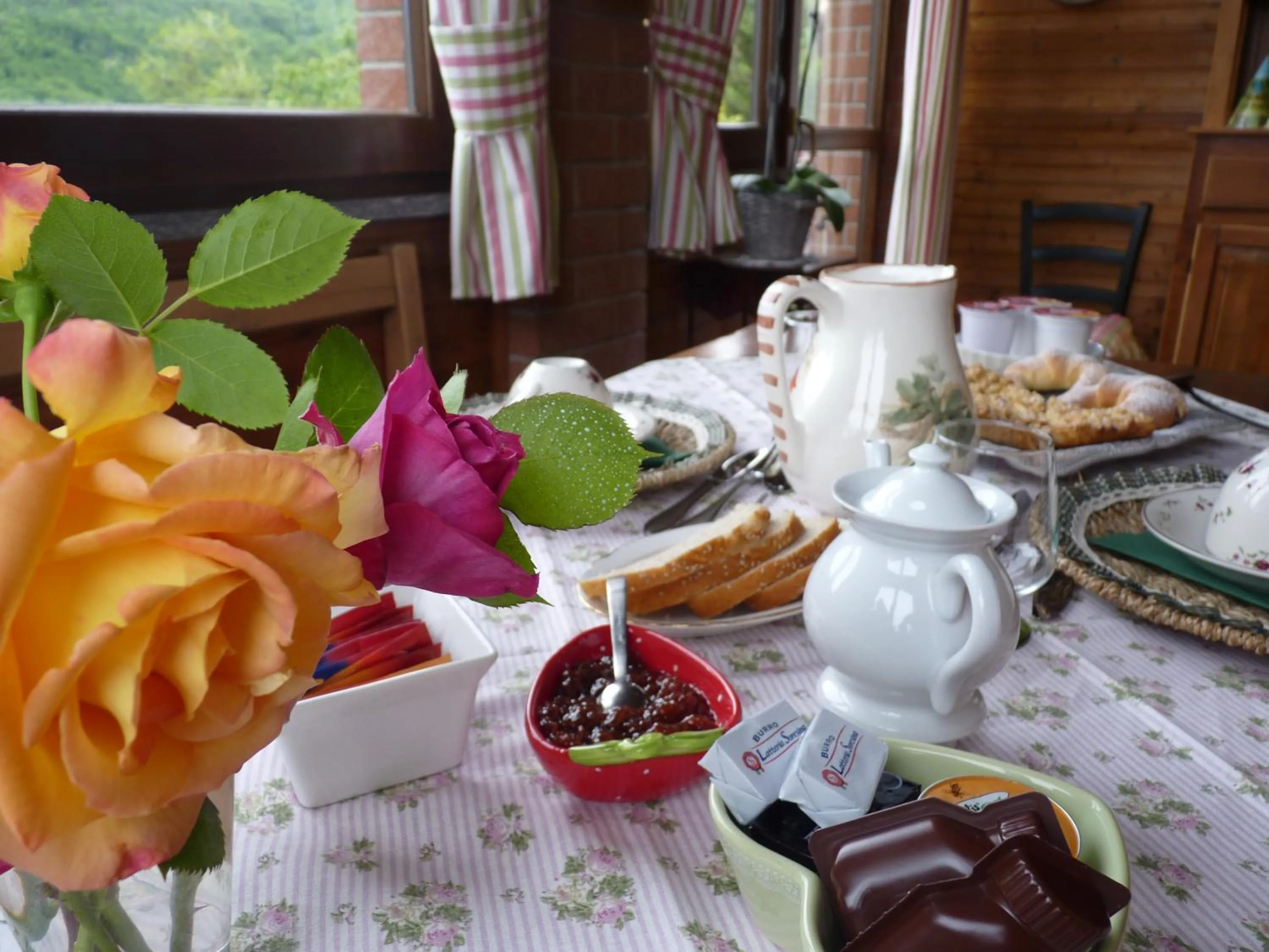 English/Irish breakfast in B&B The Roses Garden