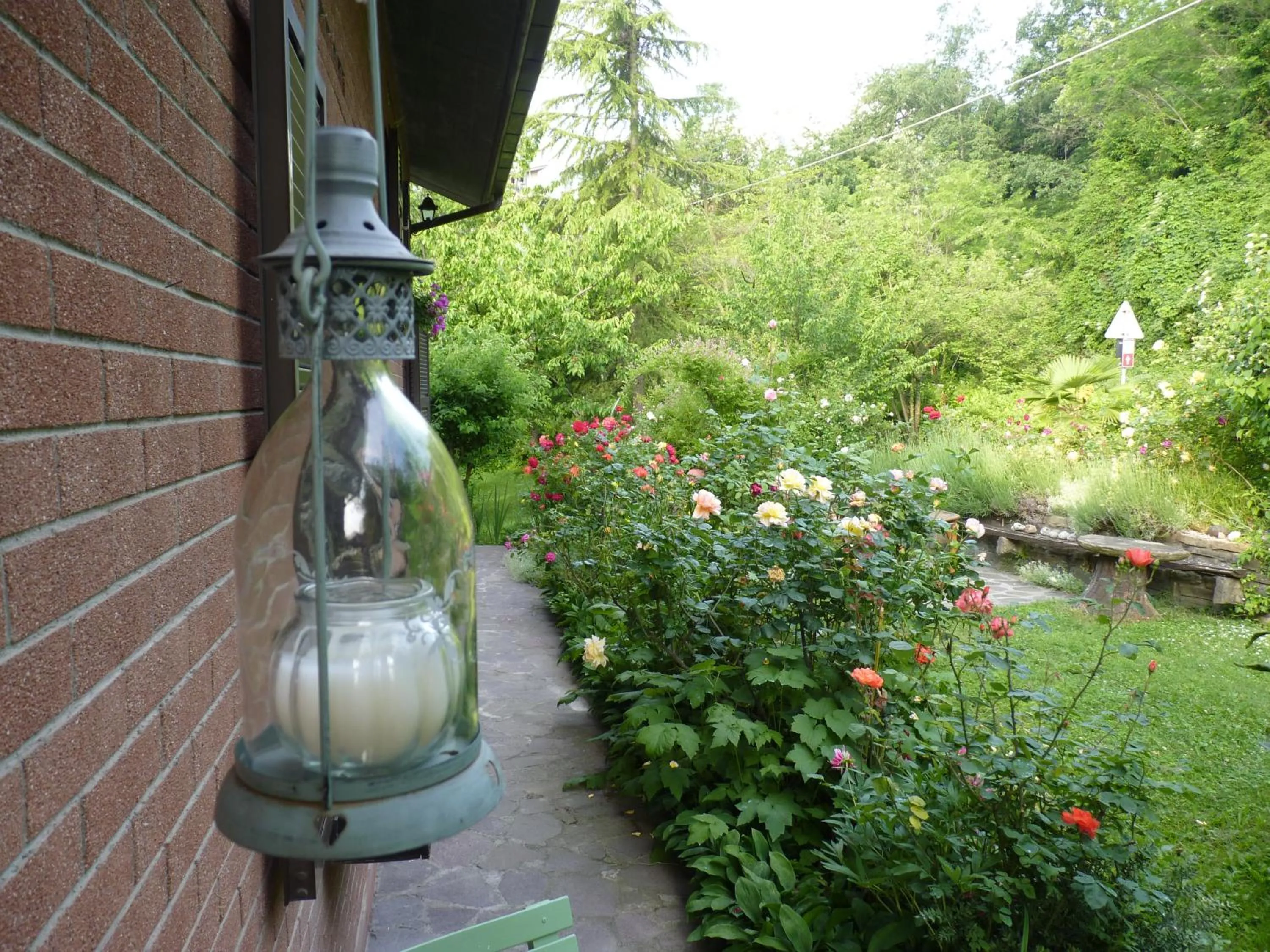 Decorative detail in B&B The Roses Garden