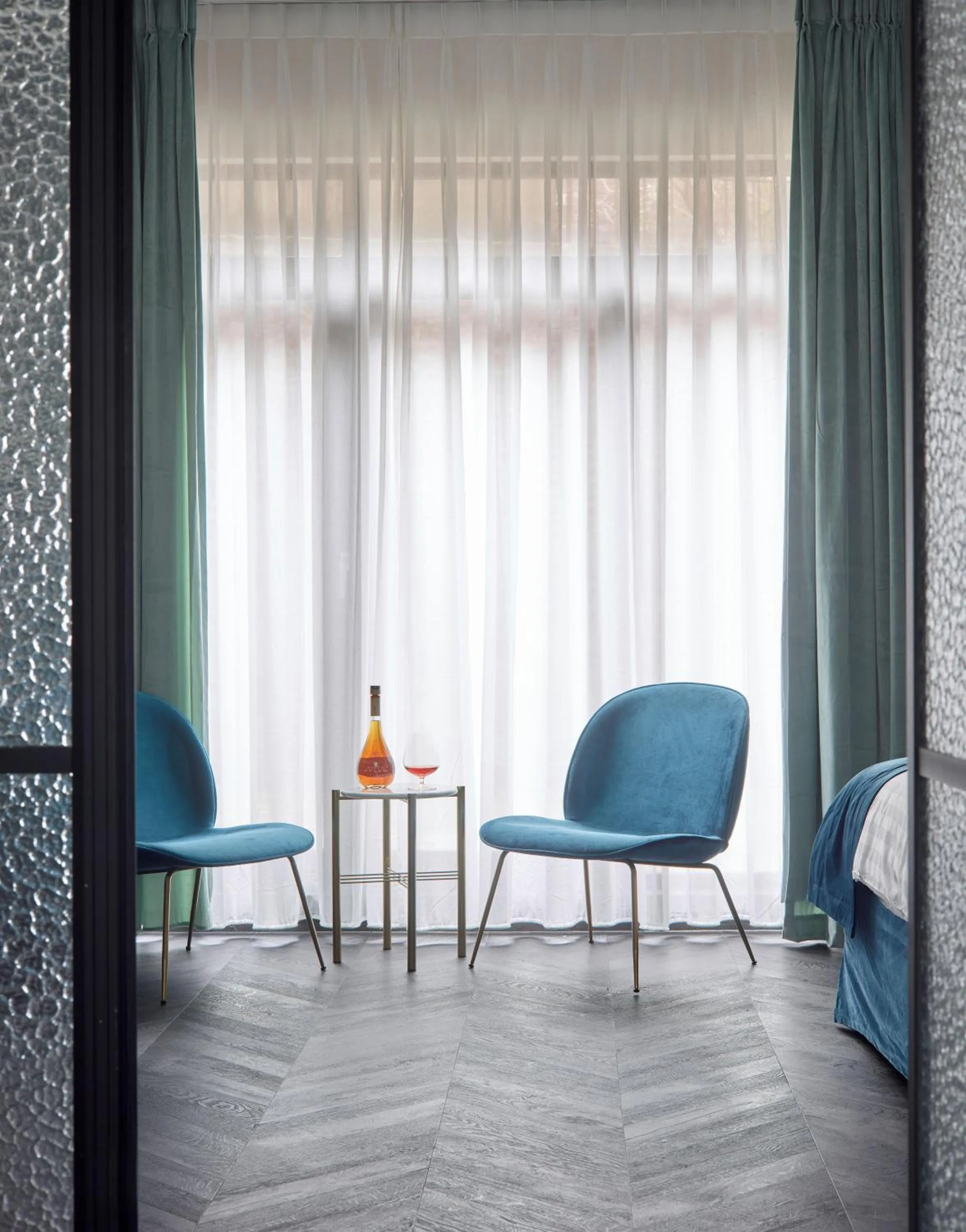 Seating area in Amosa Liège City Centre Hotel