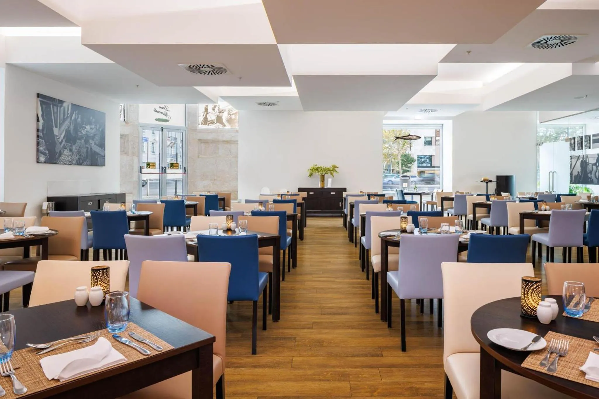 Restaurant/places to eat in Jupiter Lisboa Hotel - Rooftop & Spa