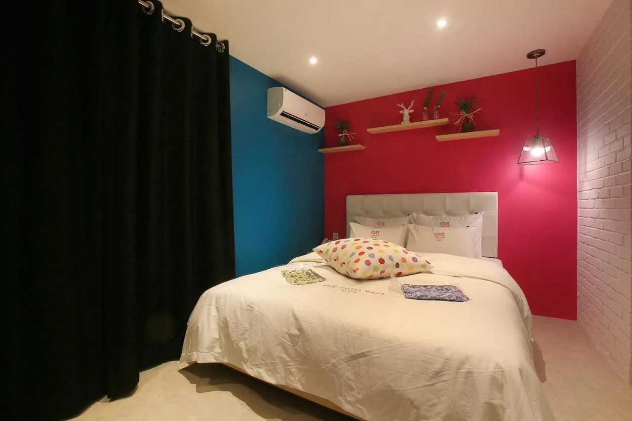 Bed in Hotel Yaja Jongno