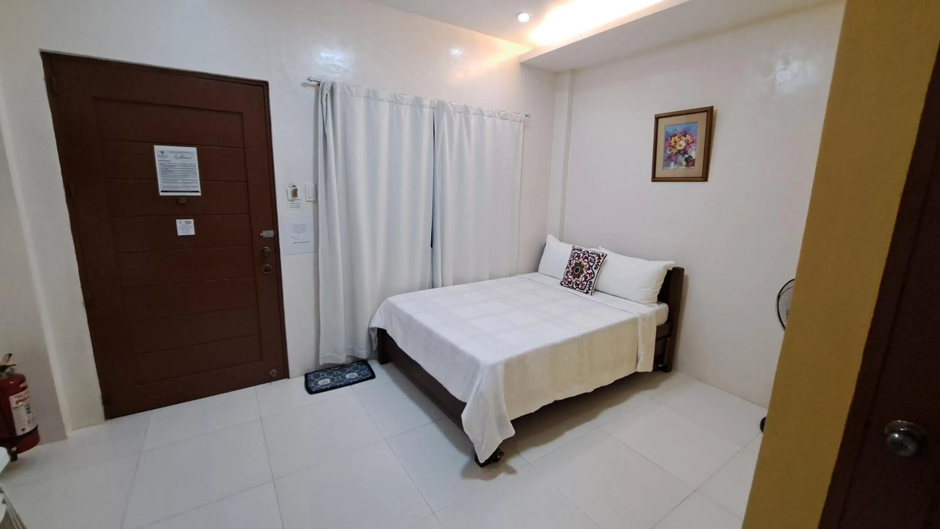 Bed in Villa Pamana Inn Puerto Galera powered by Cocotel