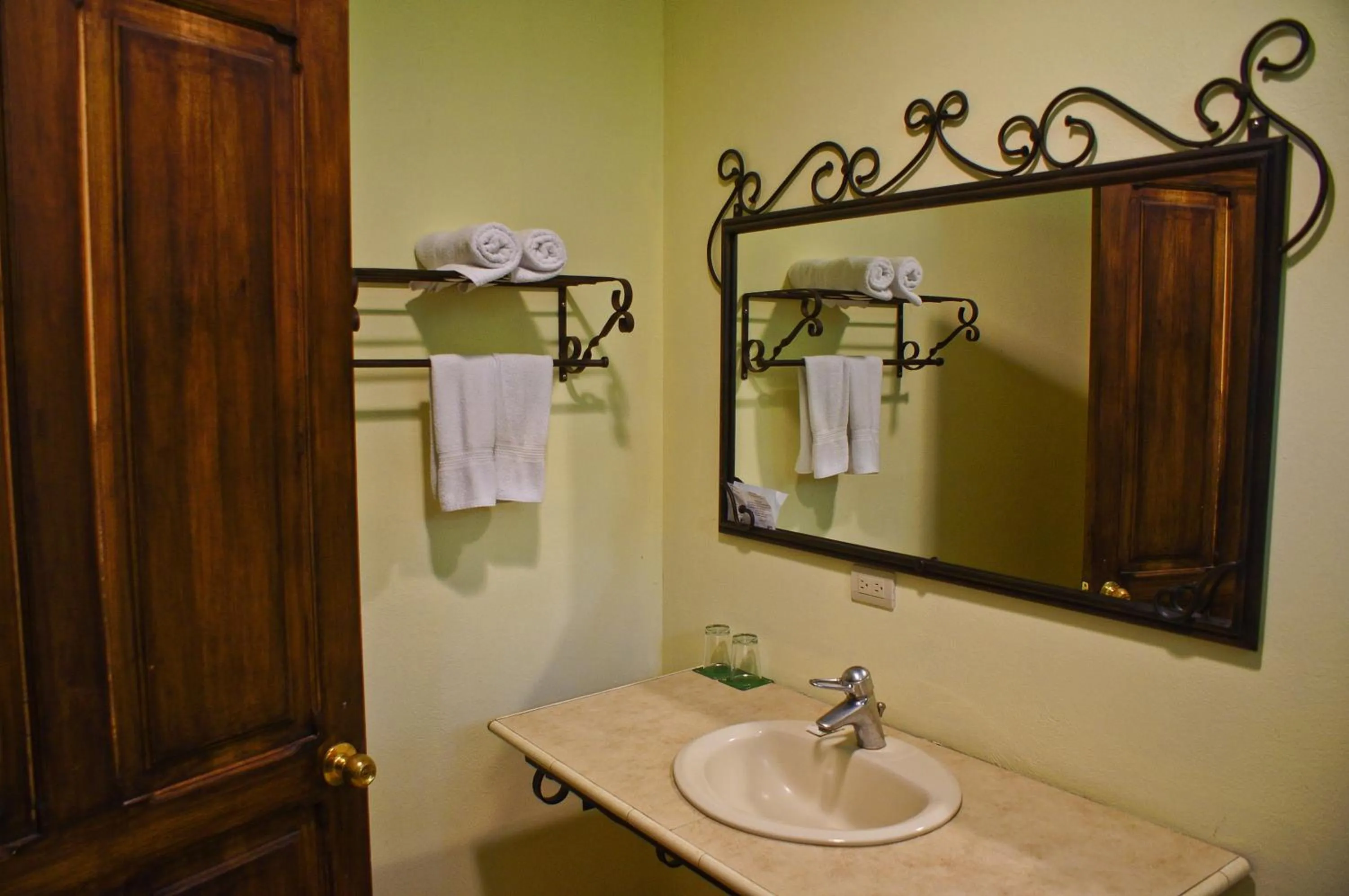 Bathroom in Natural Lodge Caño Negro