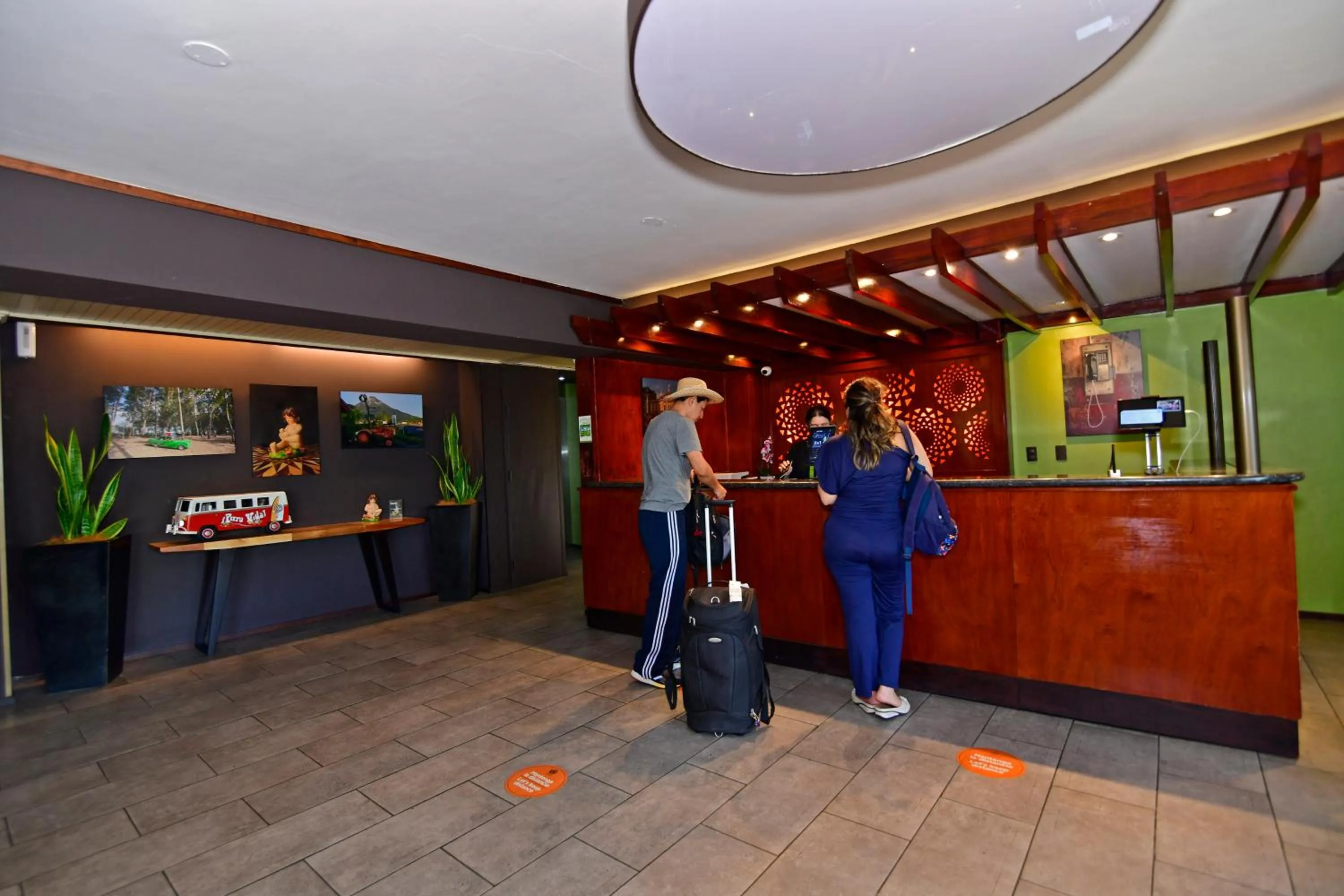 Staff in Auténtico Hotel