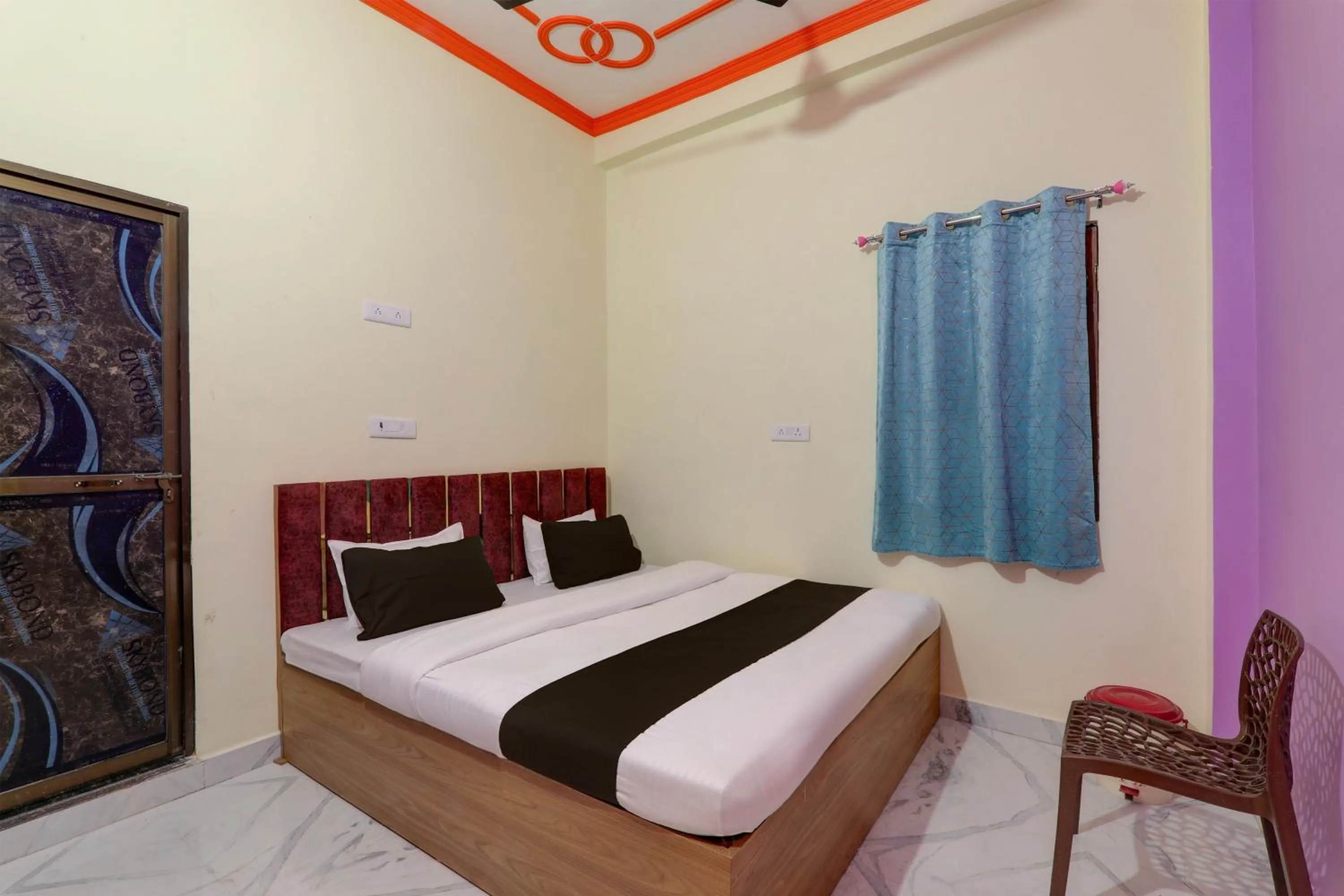Bedroom, Bed in Hotel O Krishna guest house and restaurant