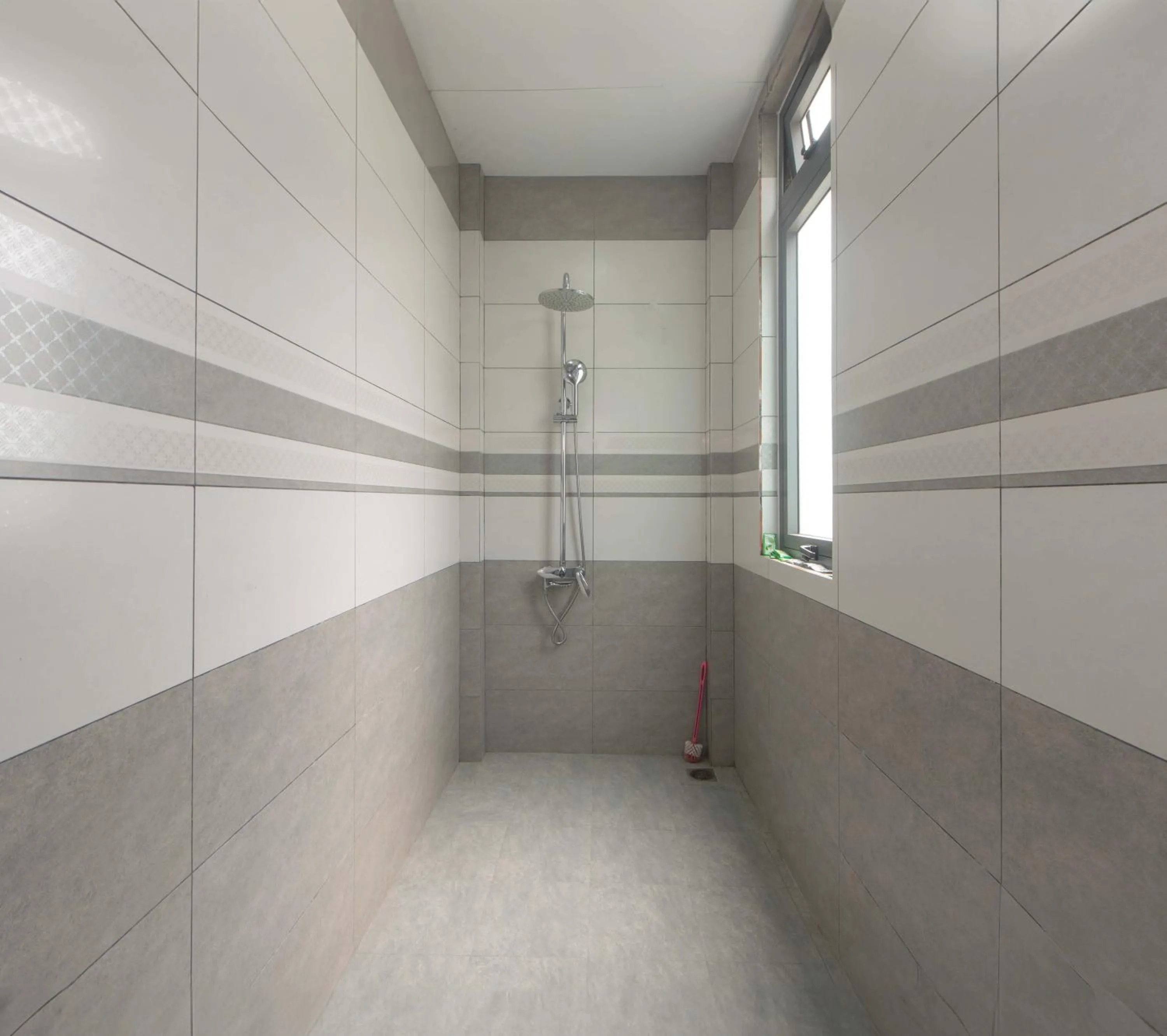 Shower in Nhý Villa Đà Lạt Review