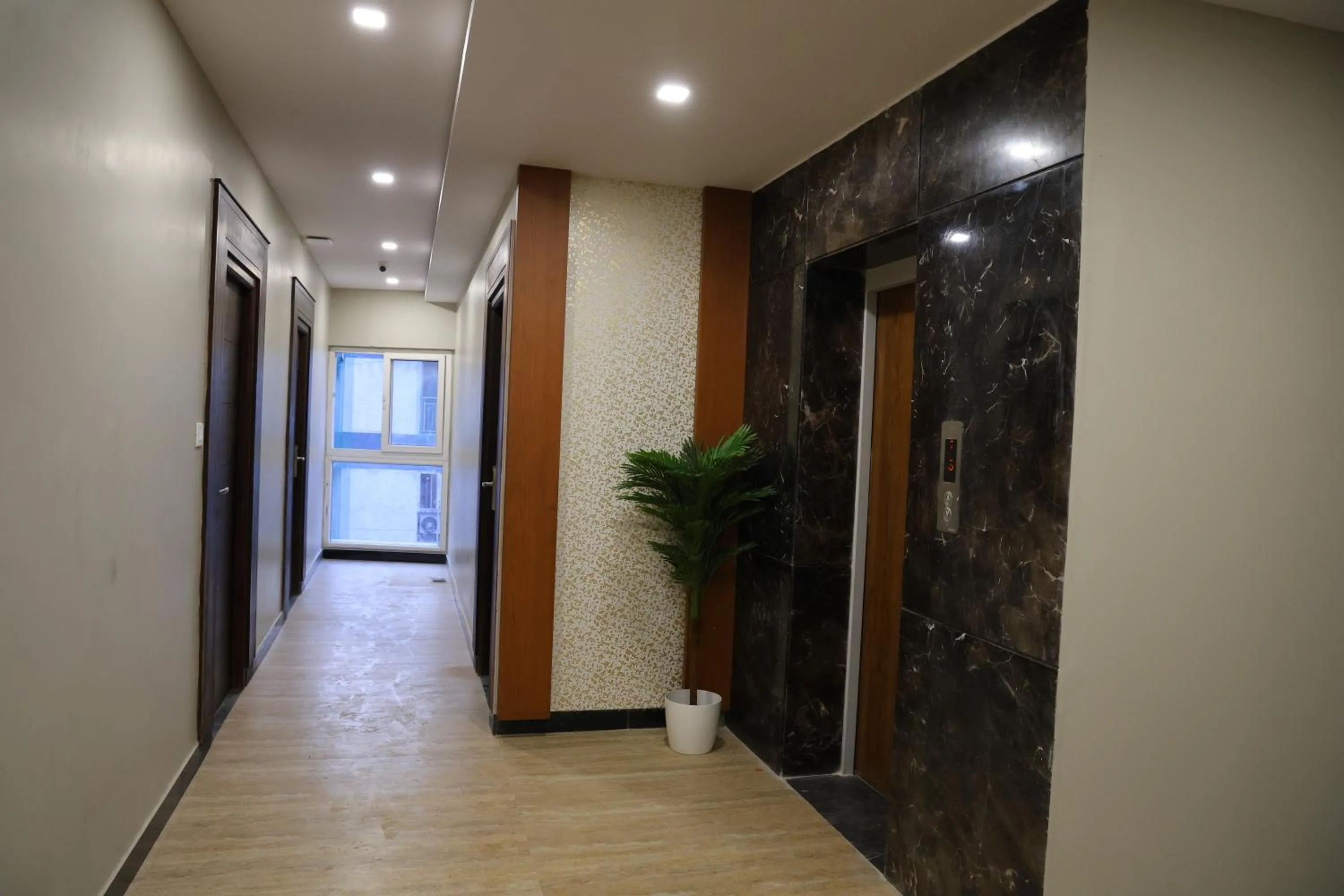 elevator in Mount Grande