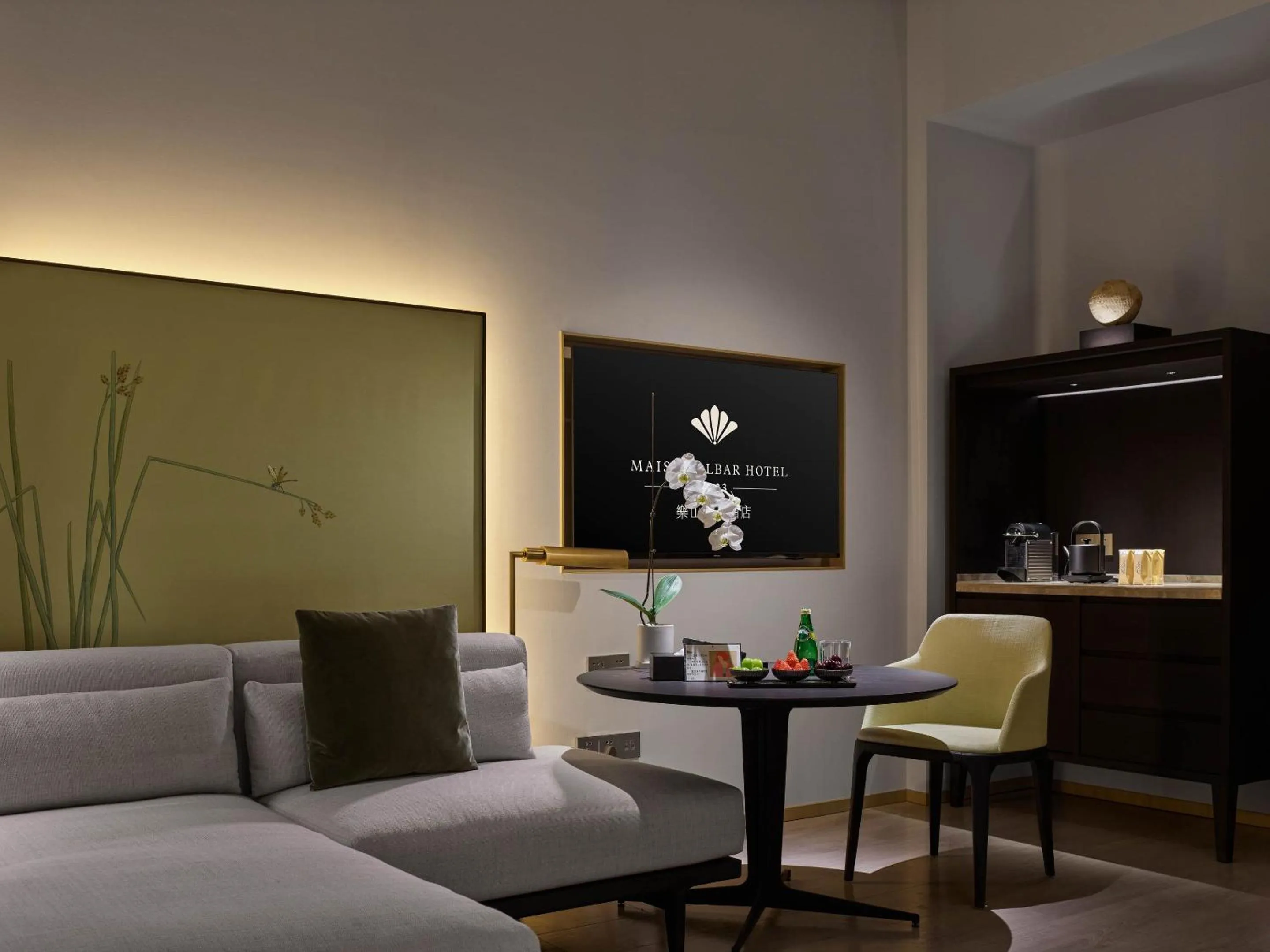 hair dresser in Maison Albar Hotels Leshan