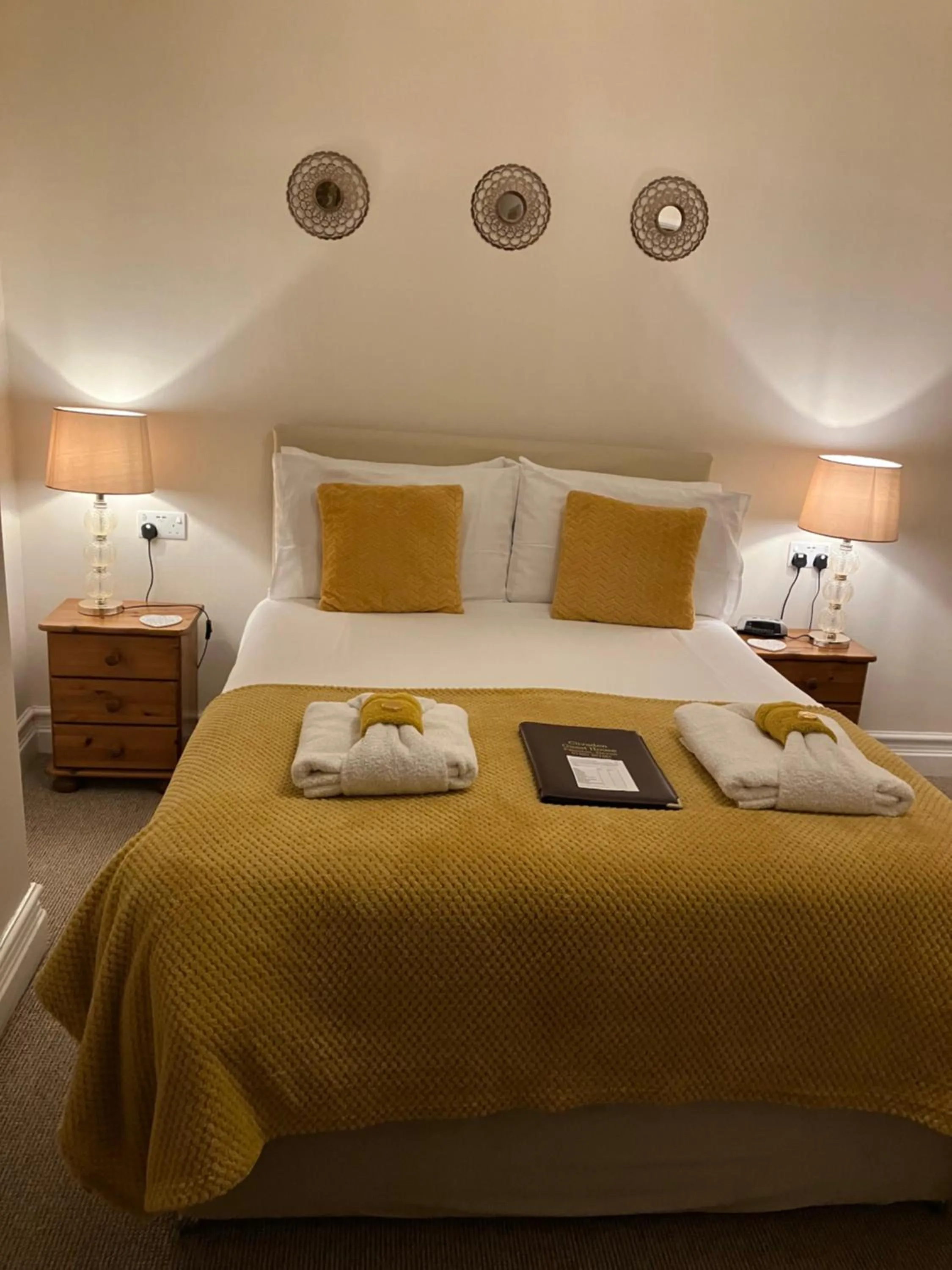 Bed in Cliveden Guest House