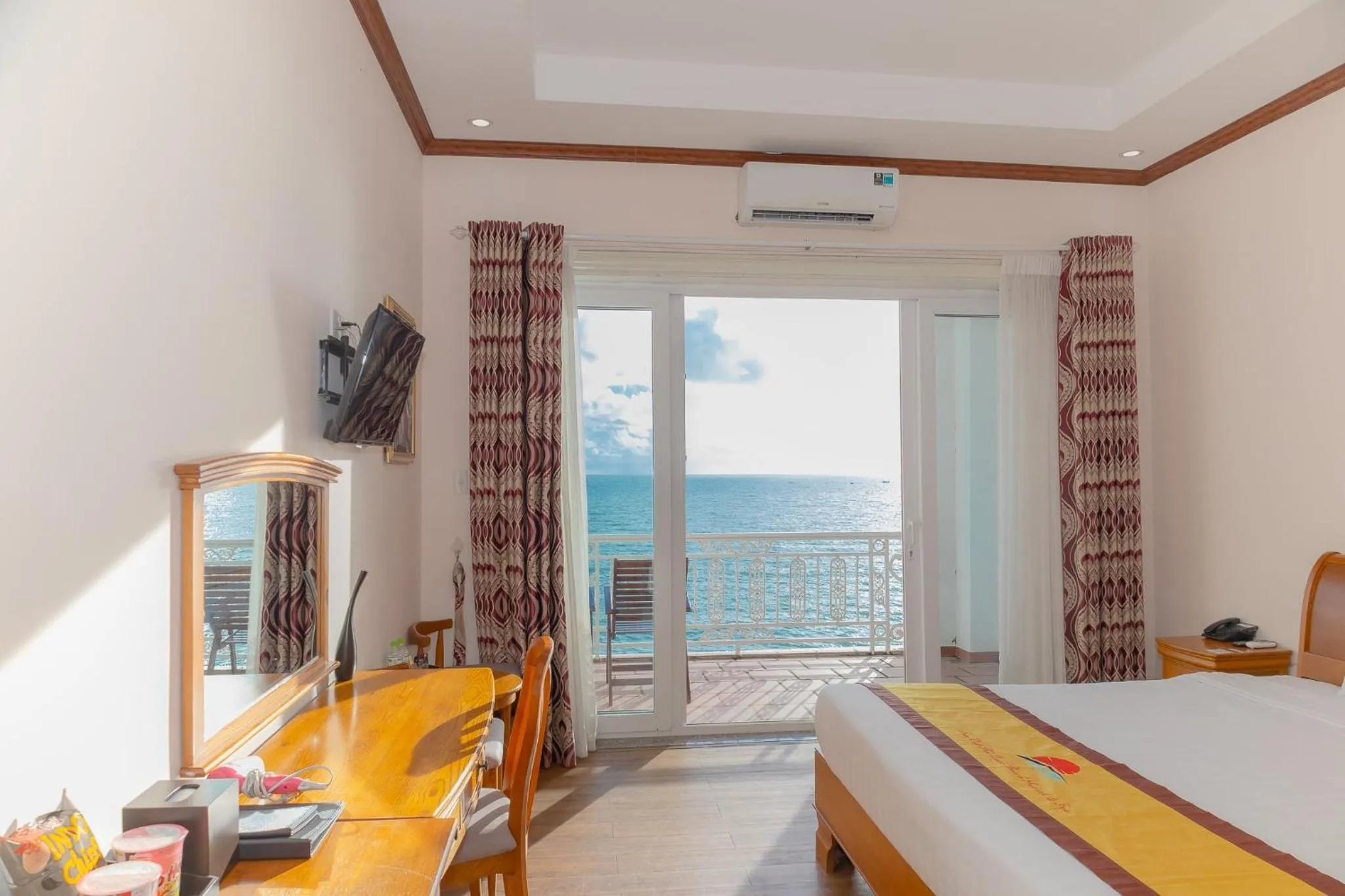 Sea view, Bed in Sun Viet Resort Phu Quoc