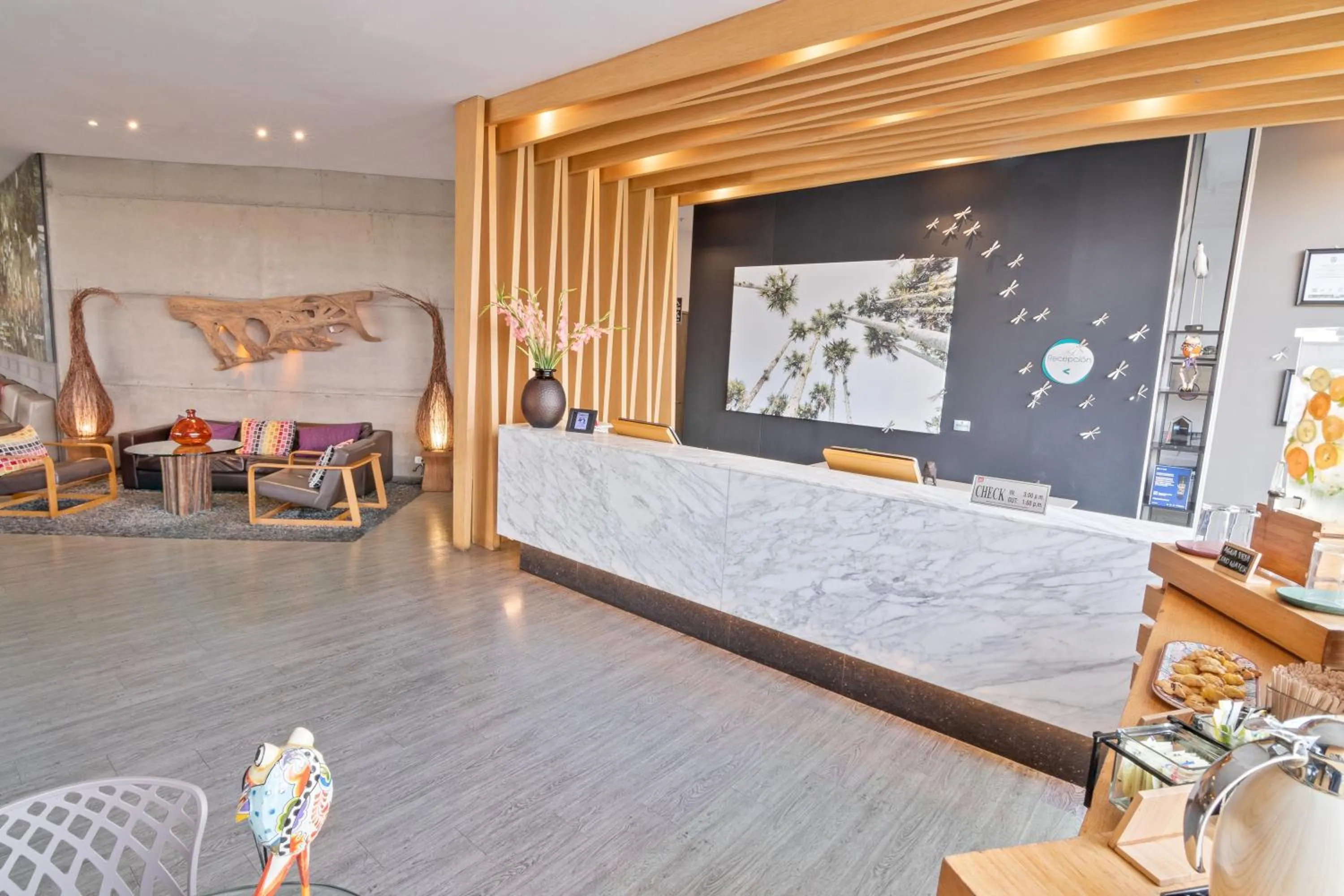 Lobby or reception, Bed in GHL Style Yopal