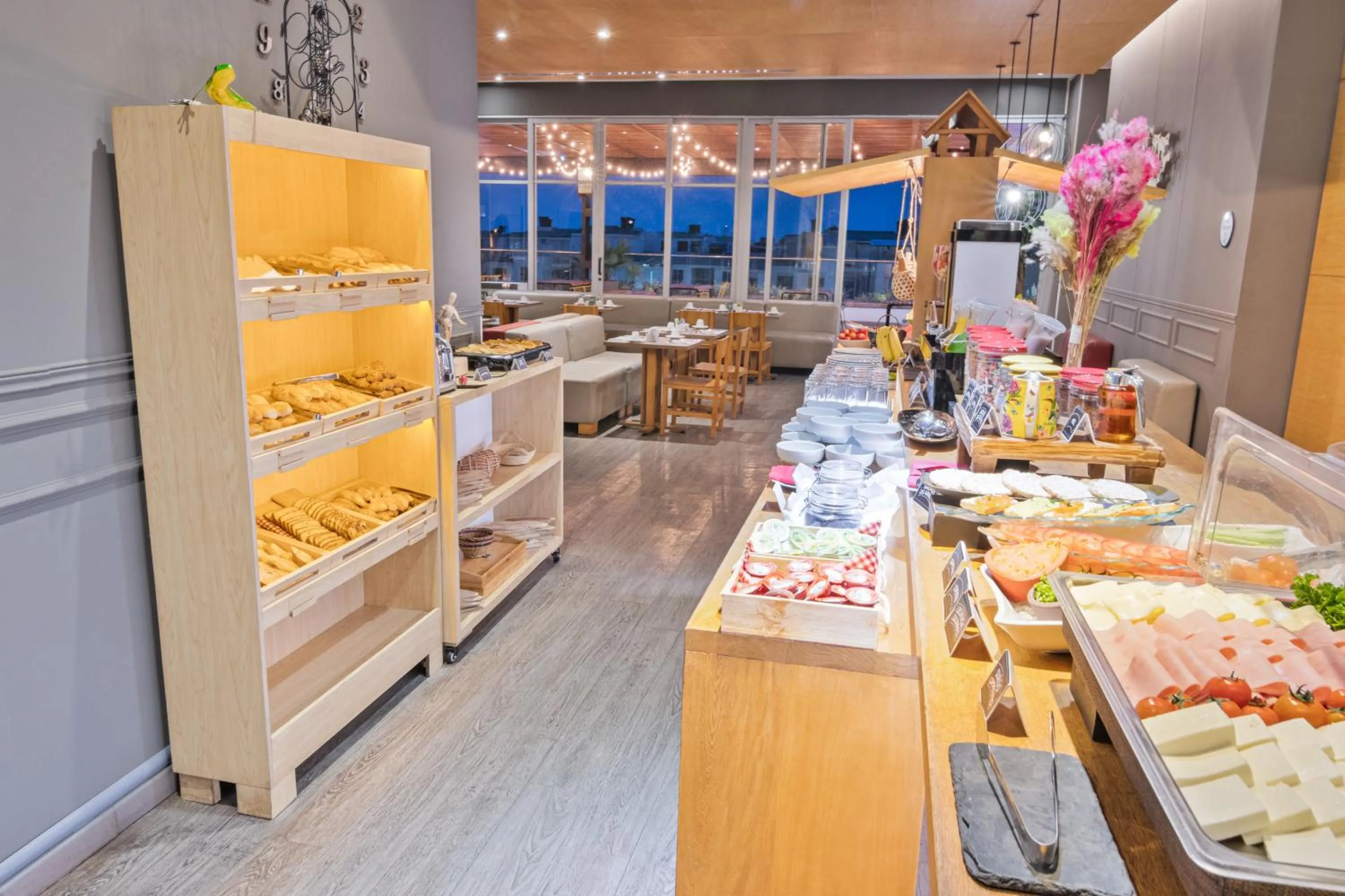 Buffet breakfast in GHL Style Yopal