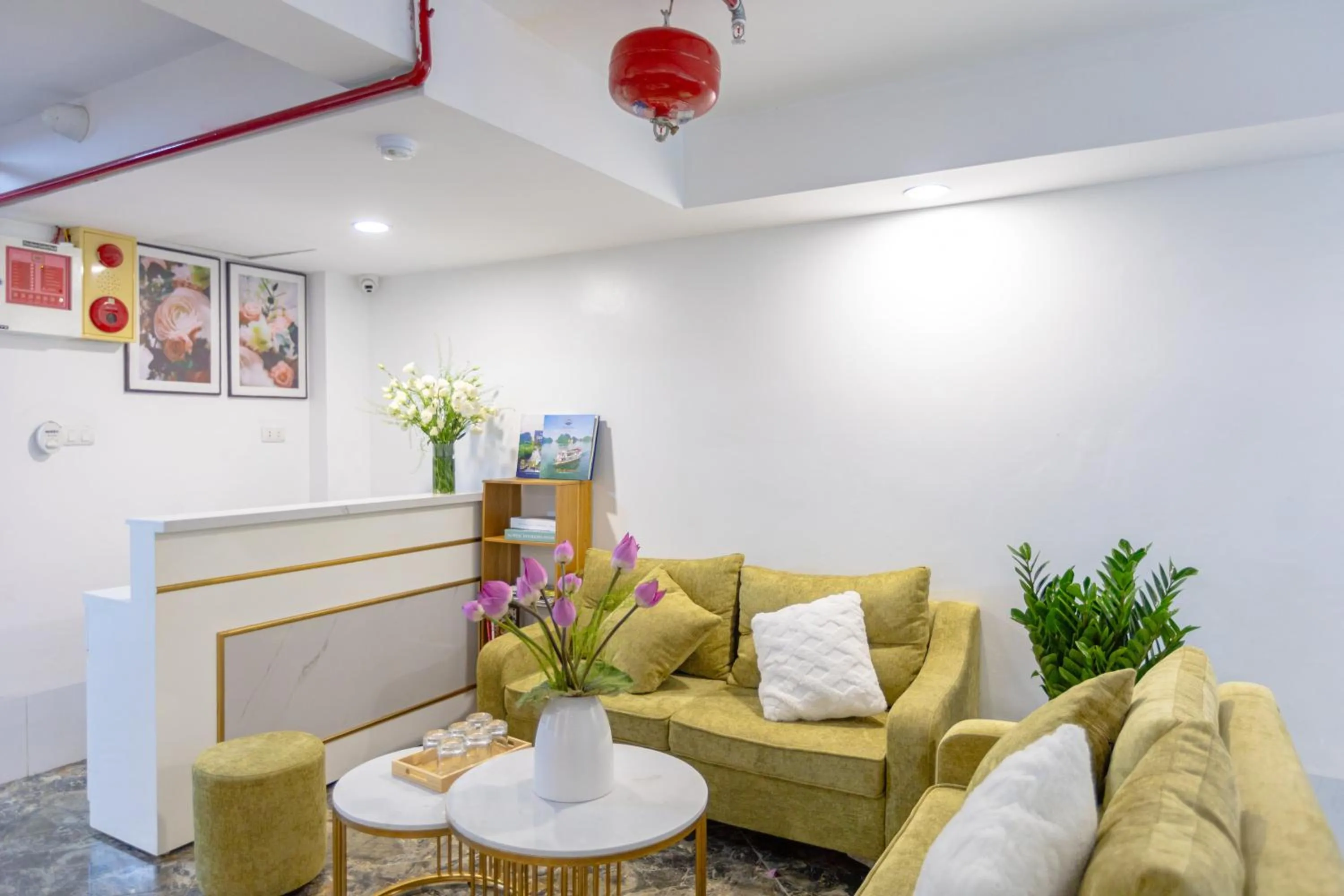 Lobby or reception in LUMI Hotel & Apartment