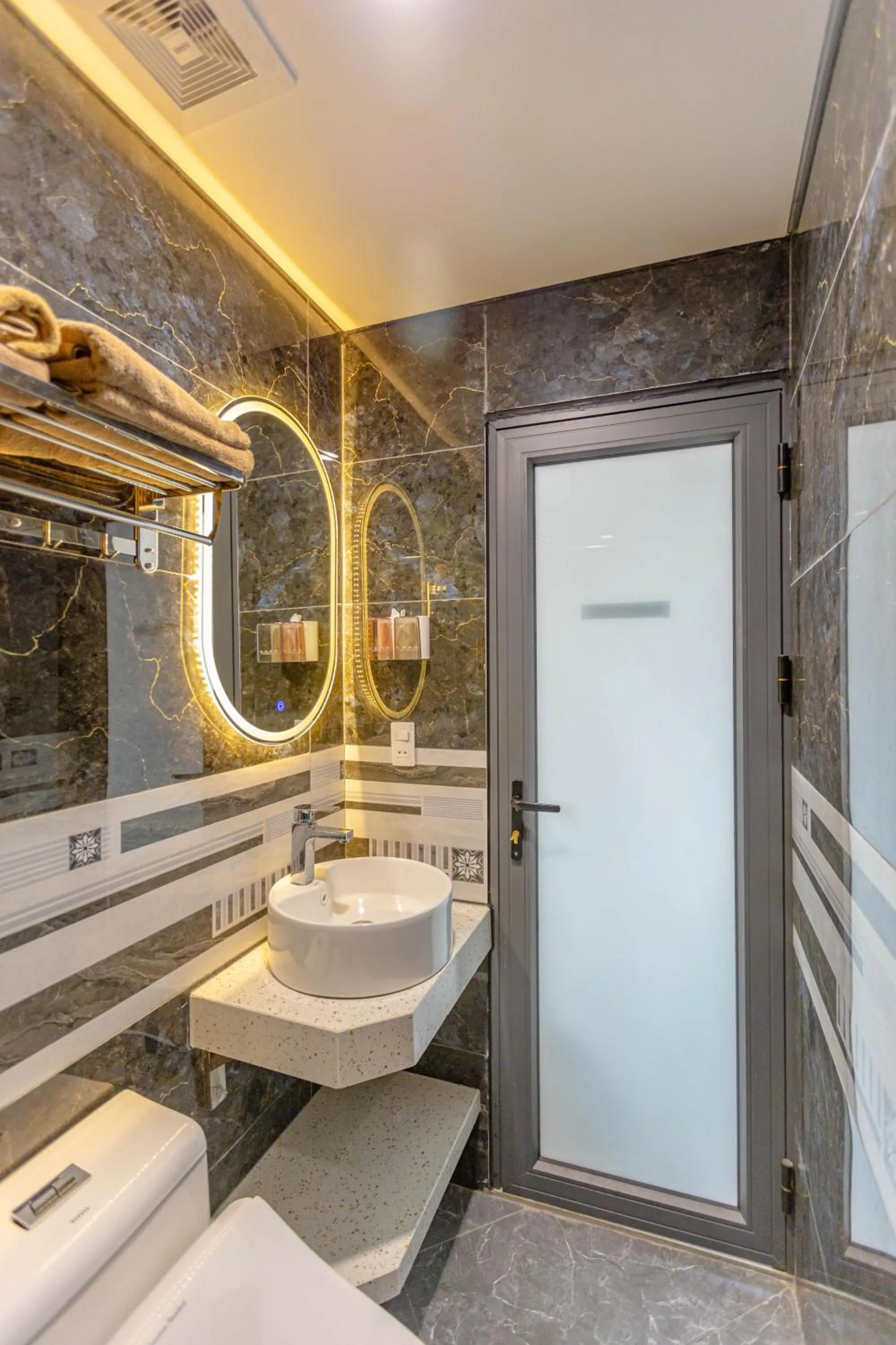 Bathroom in LUMI Hotel & Apartment