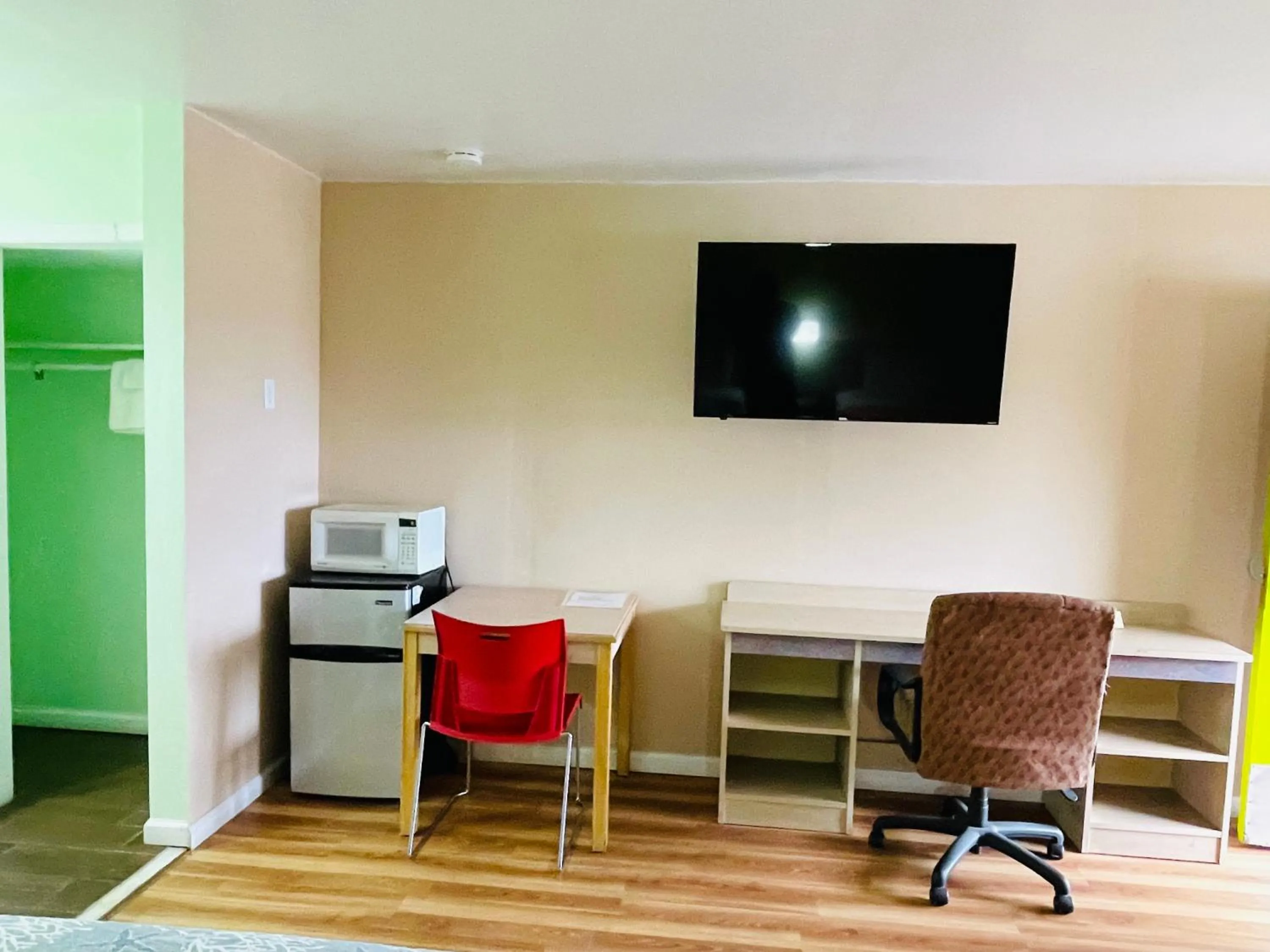 TV and multimedia in Budget Inn Pulaski