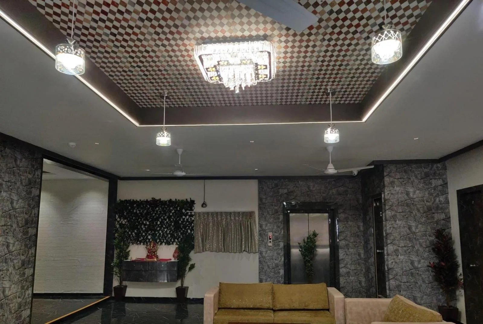 Property building in Hotel Selfie Inn