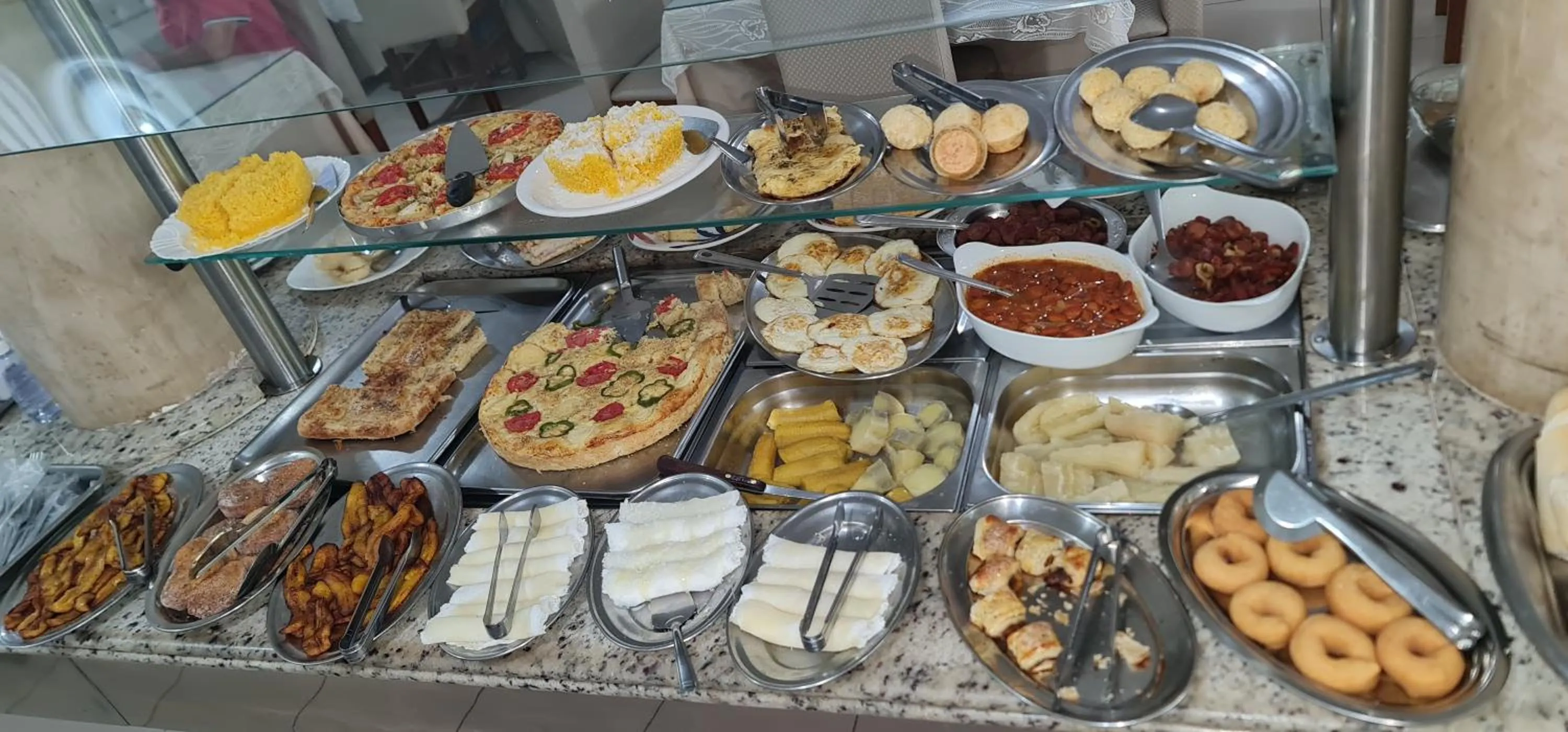 Food and drinks in Faixa Hotel