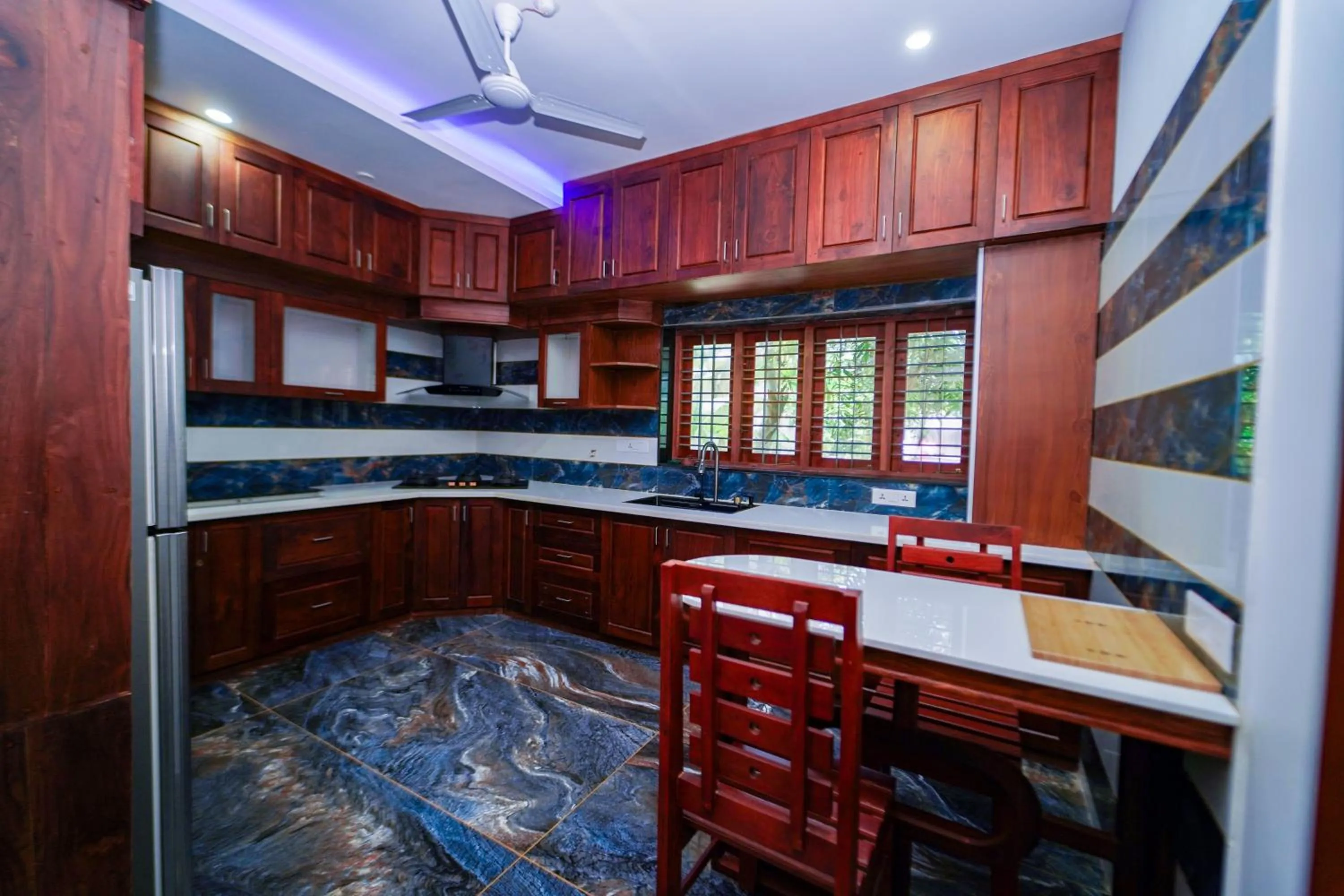 Kitchen or kitchenette in Skylar Seaview Beach Resort & Ayurveda Varkala