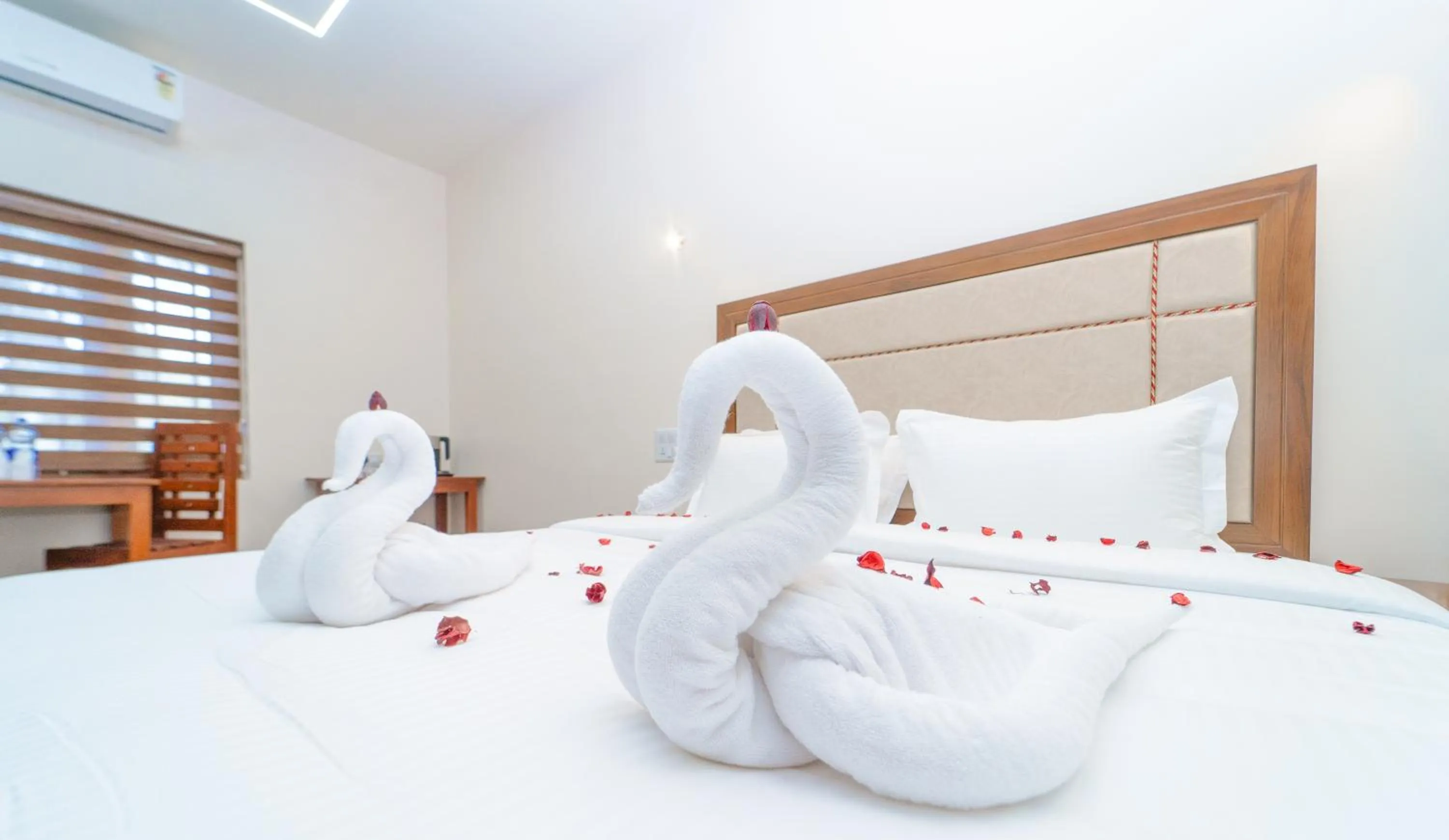 Bed in Skylar Seaview Beach Resort & Ayurveda Varkala