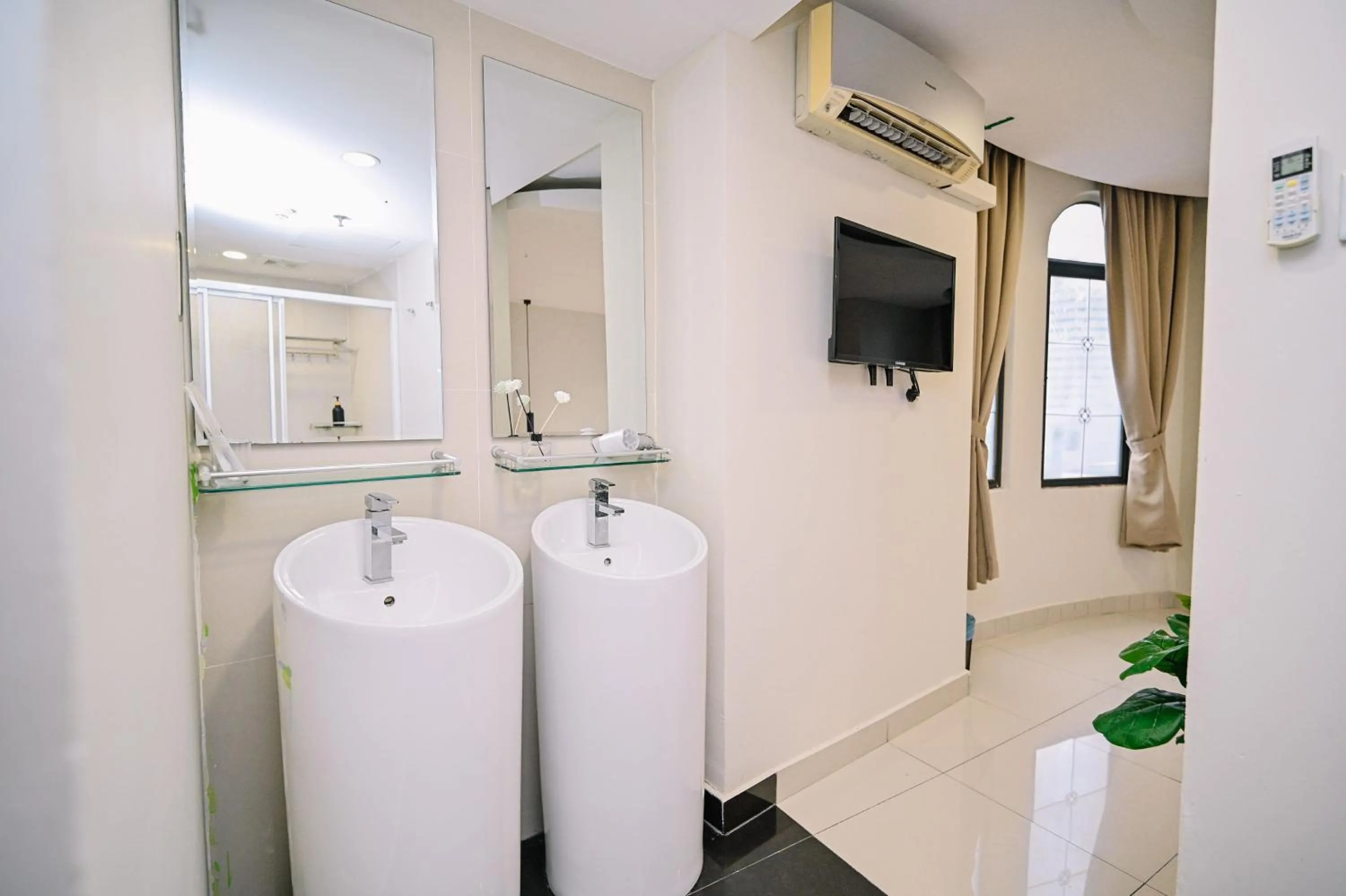 Swing & Pillows - Masjid Jamek Kuala Lumpur