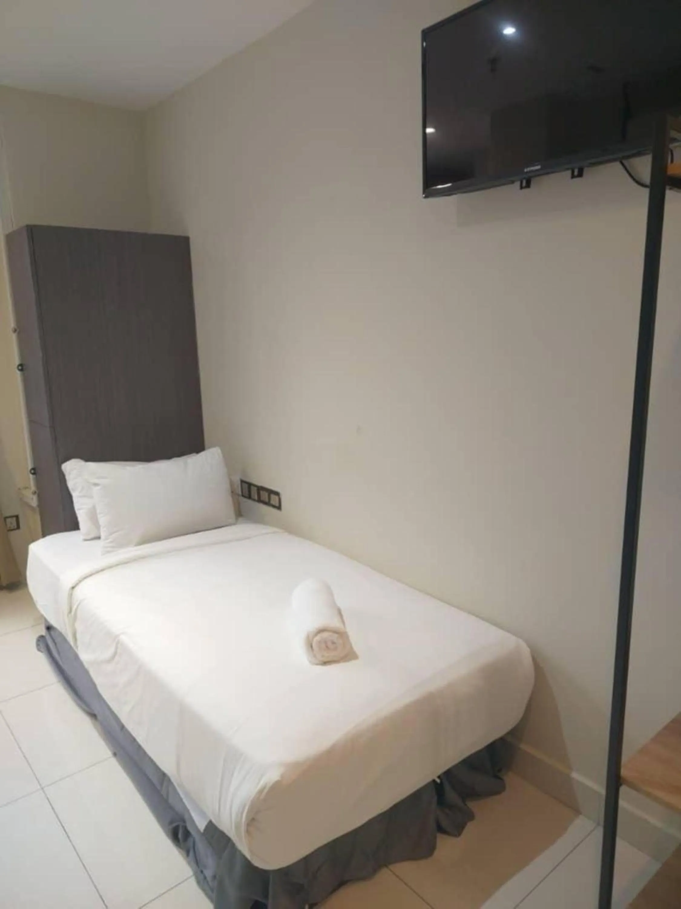 Bed in Swing & Pillows - Masjid Jamek Kuala Lumpur