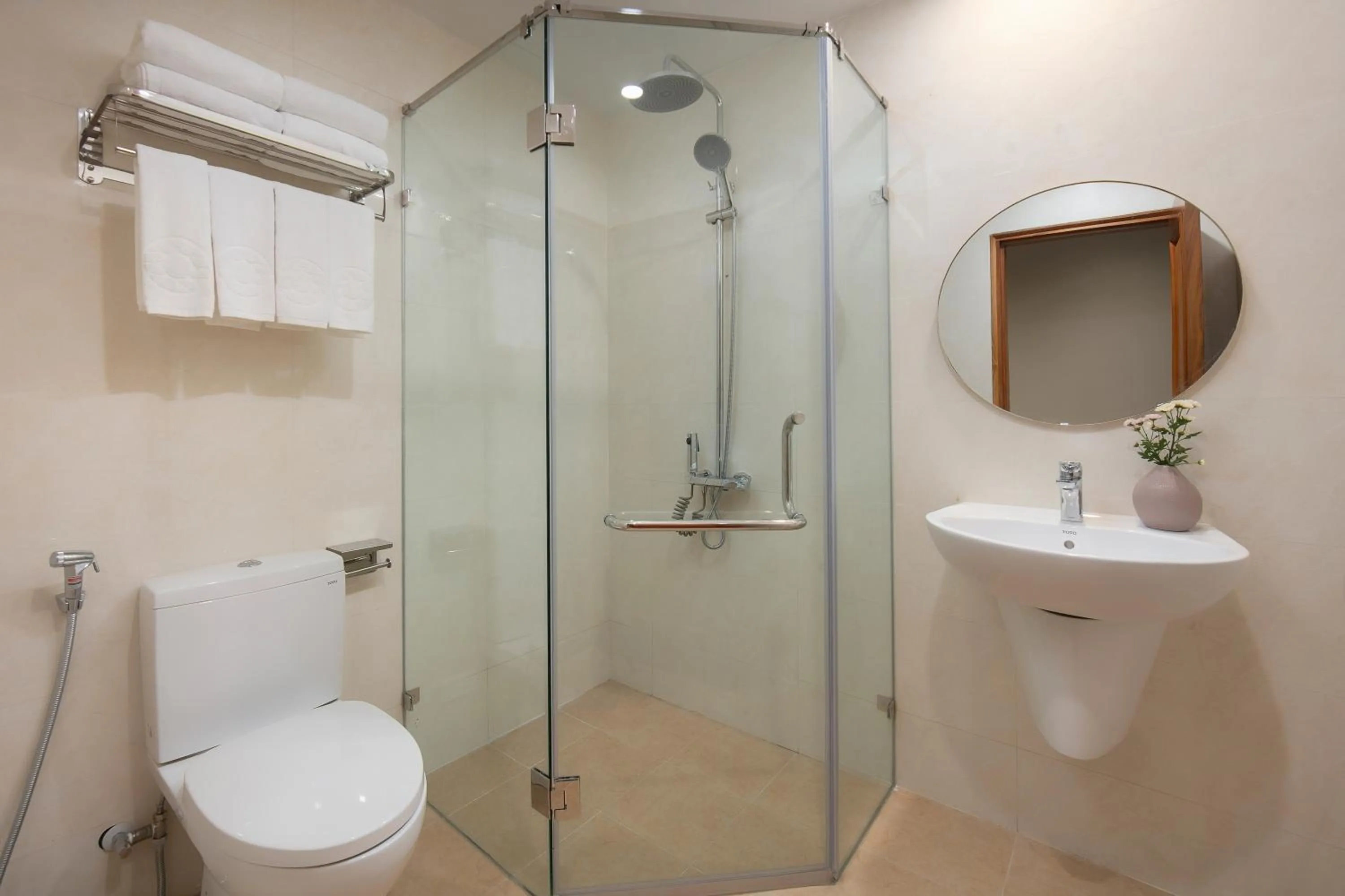 Bathroom in Brilliant Nature Suites & Spa