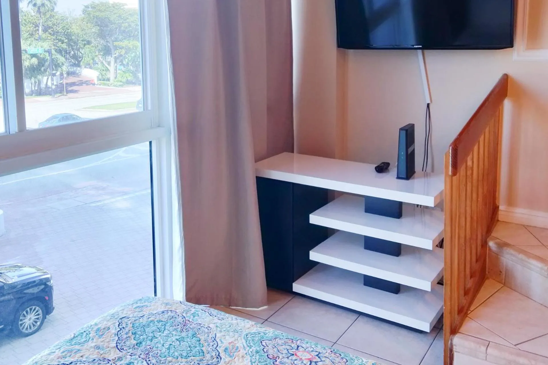 Miami Beach Apartments by MiaRentals