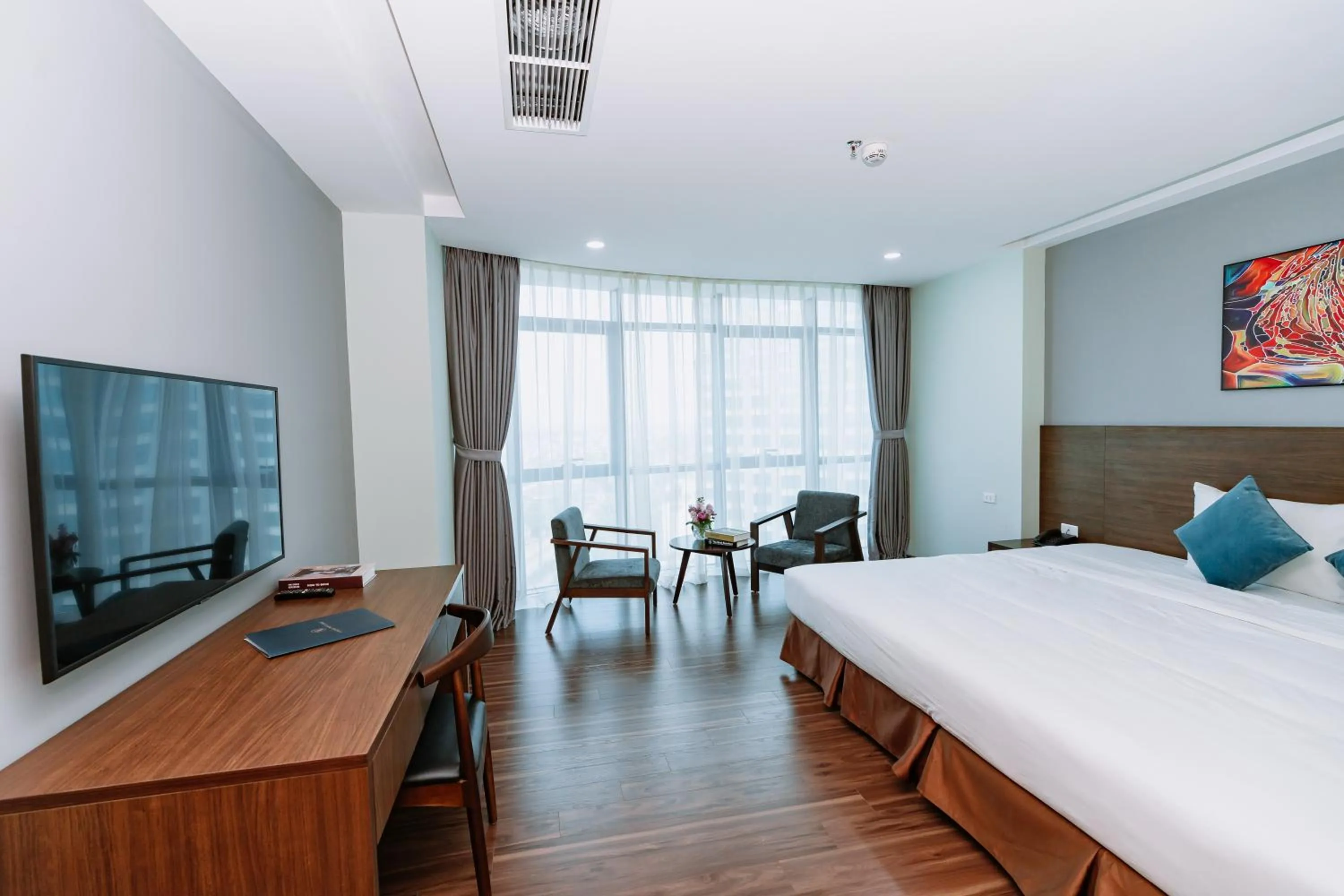 Bedroom, Bed in Legend Westlake Hotel