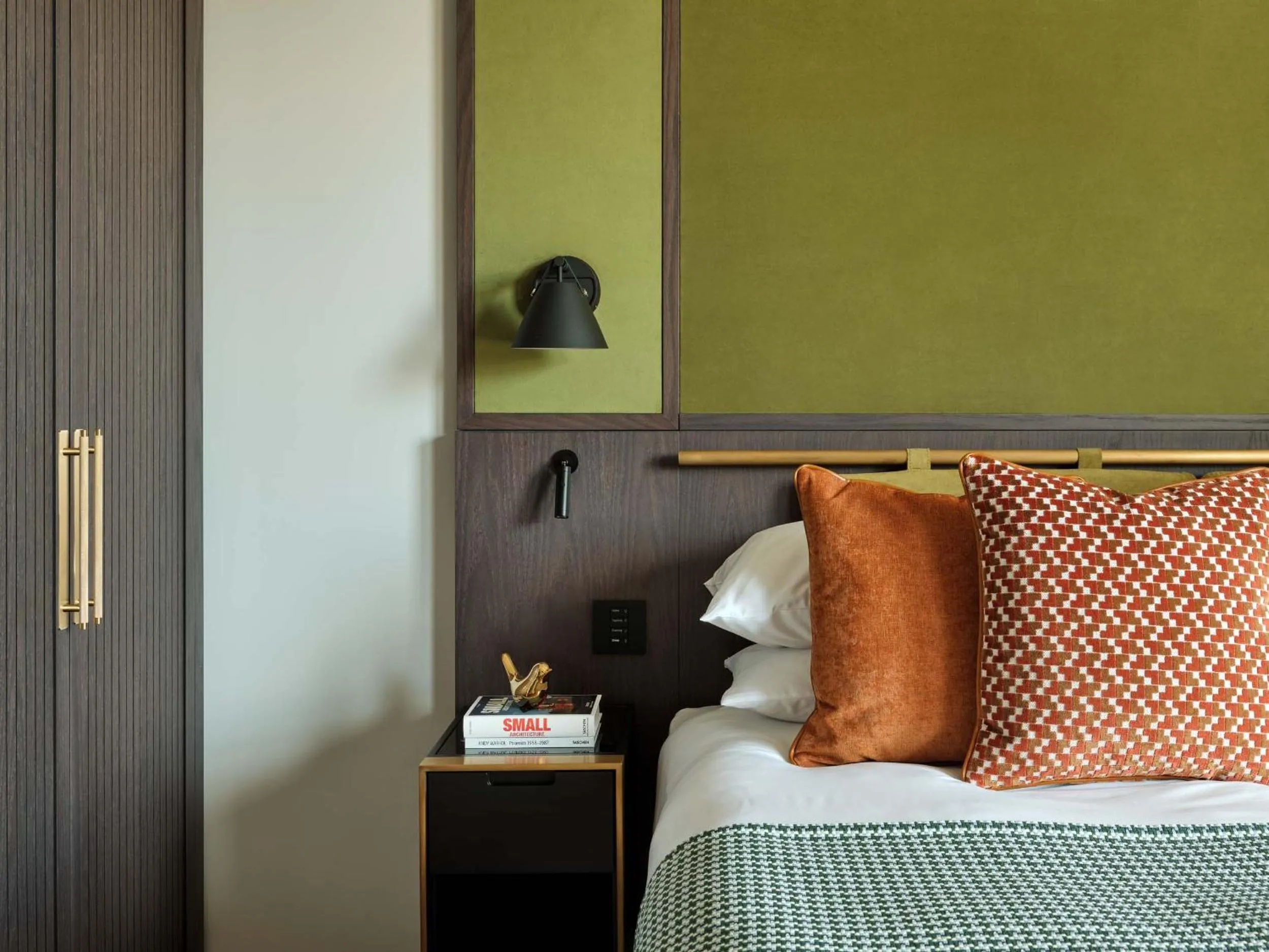 Bed in Escapade Silverstone