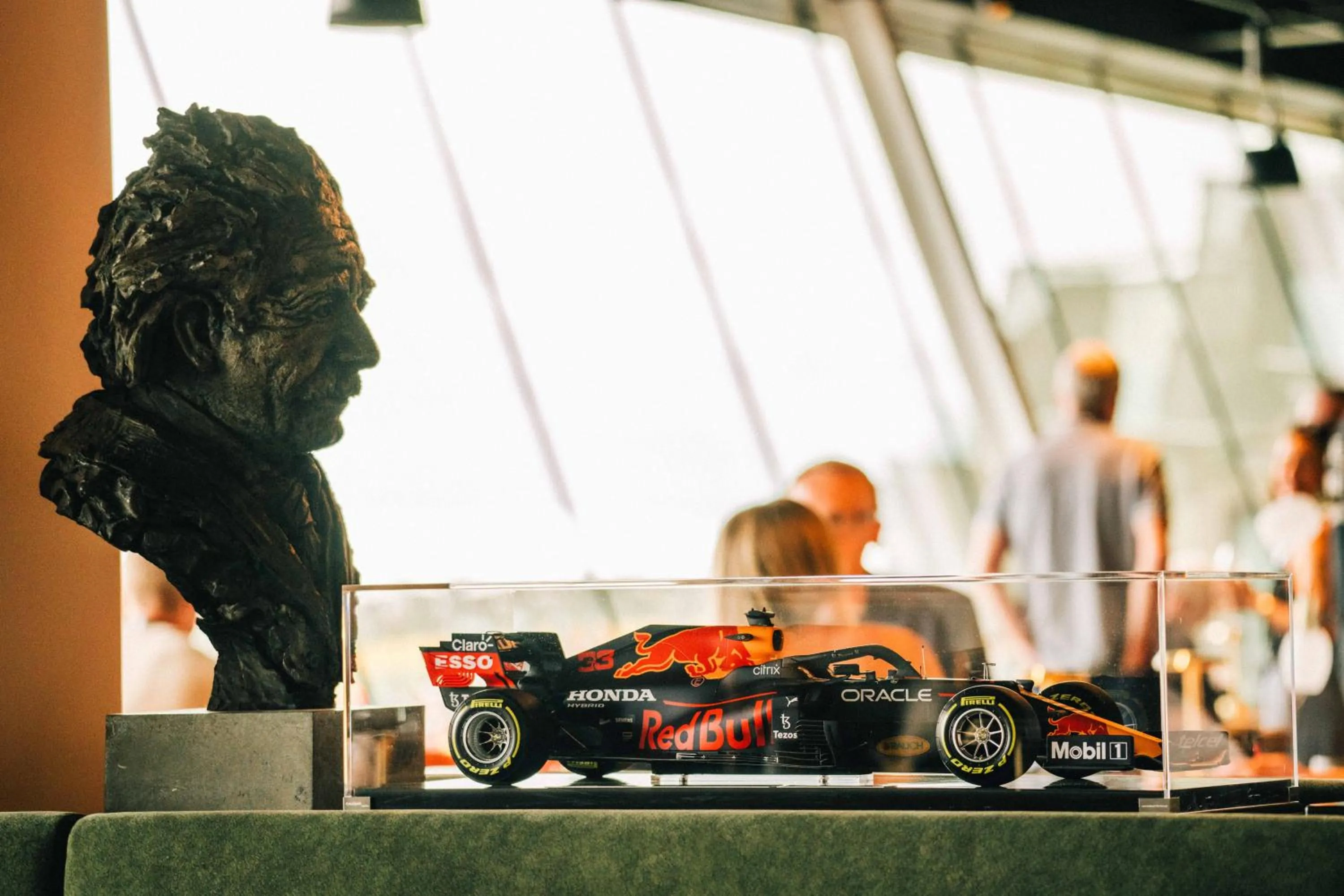 Restaurant/places to eat in Escapade Silverstone