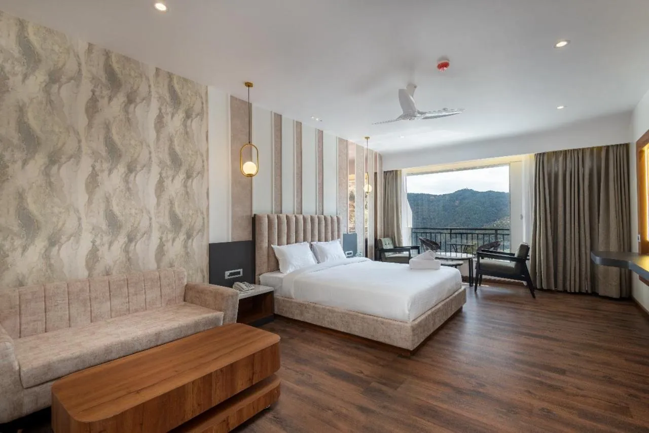 Bed in The Chail Resort, Chail