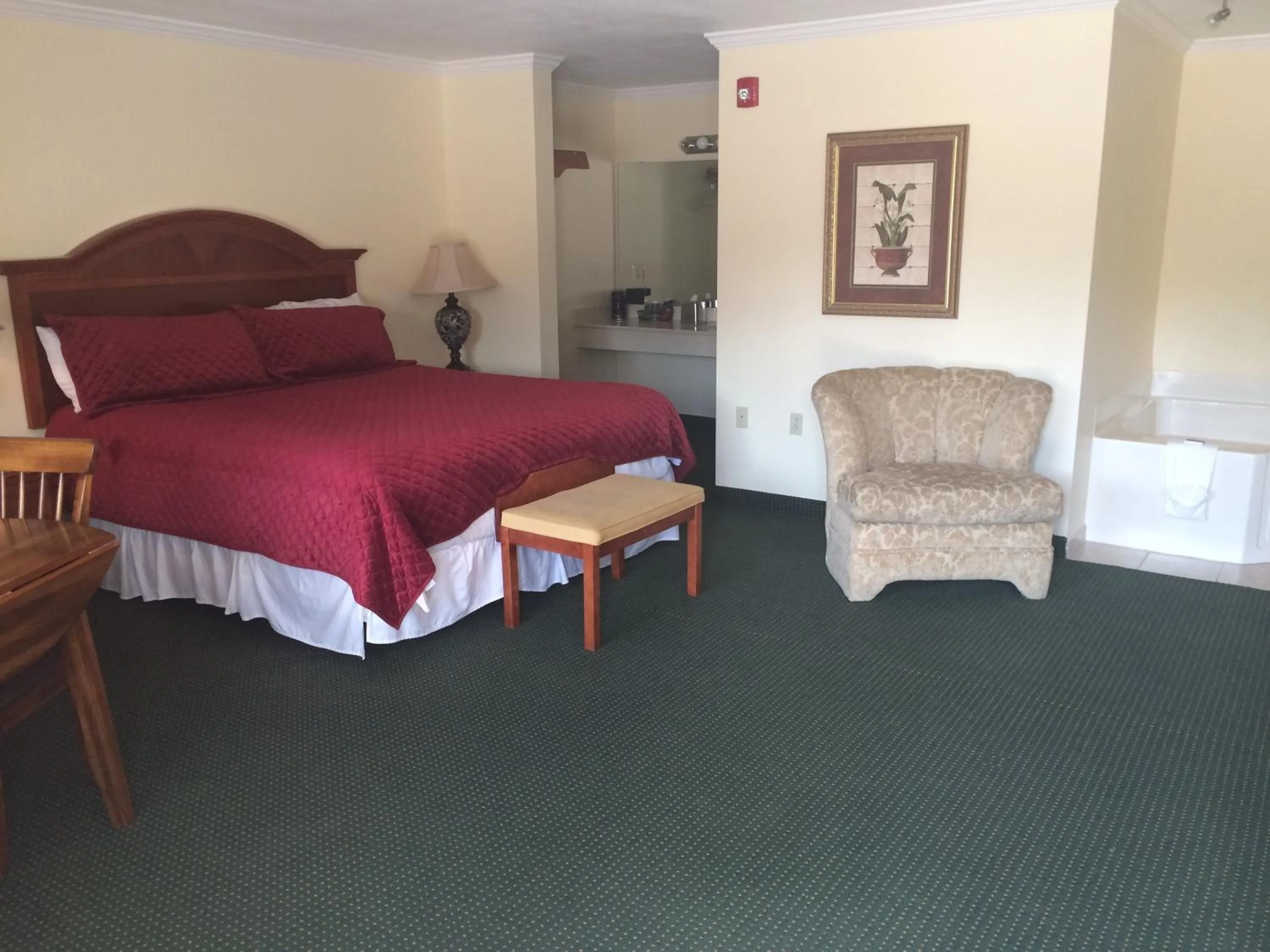 Bed in Hurricane Inn