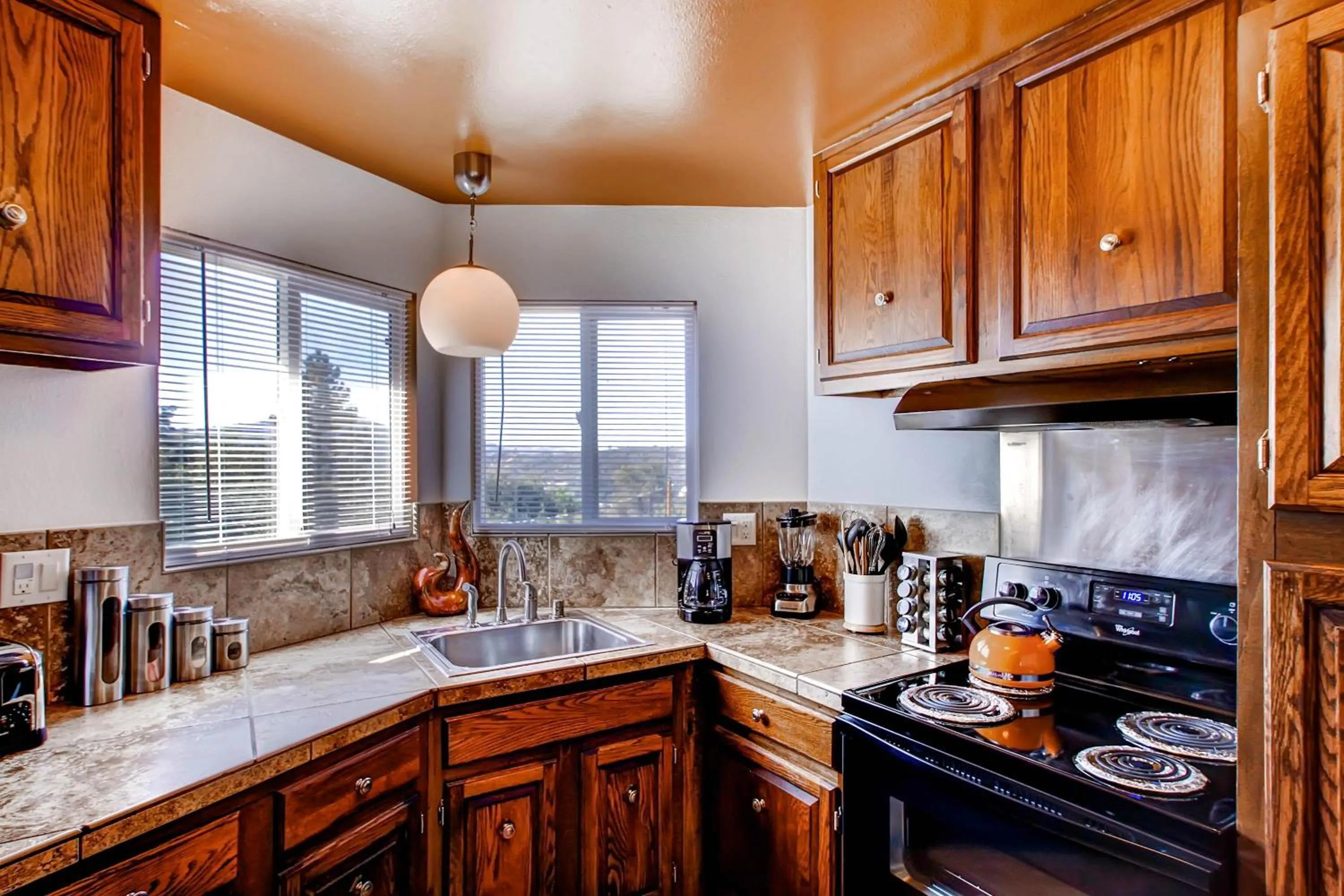 Harmony Hilltop Hideaway