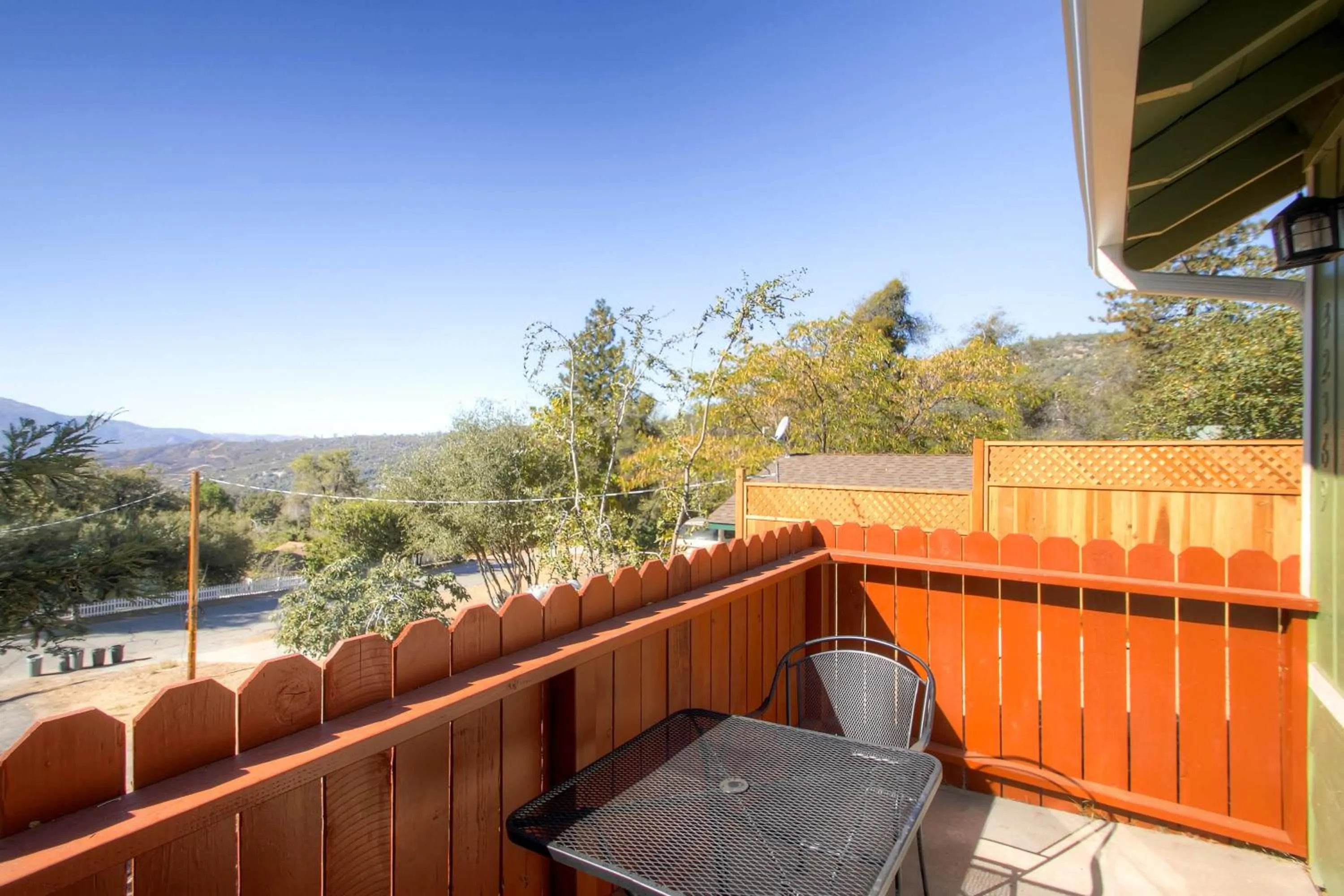 Harmony Hilltop Hideaway