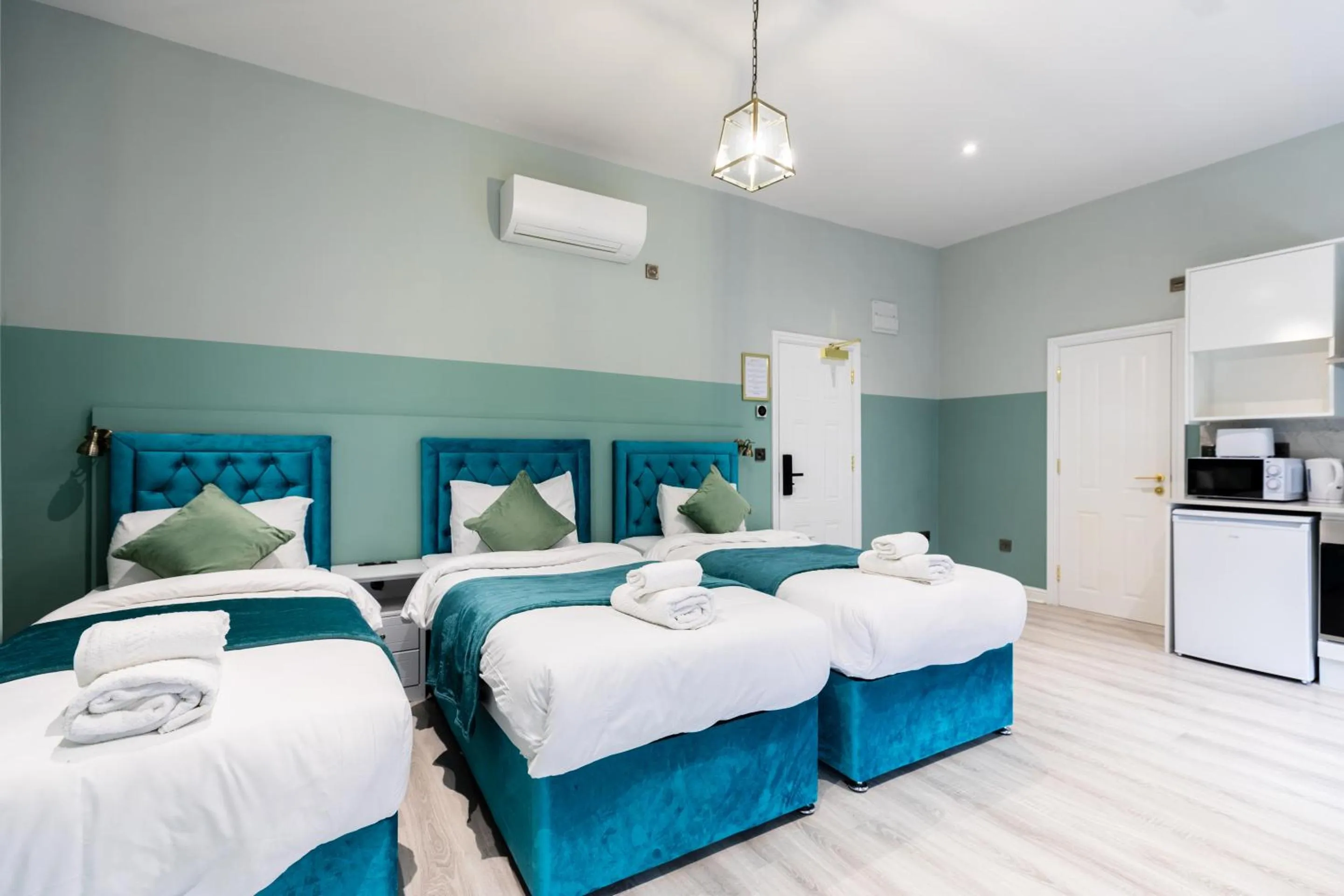 Bedroom, Bed in The Chapter Hotels - Finsbury Park