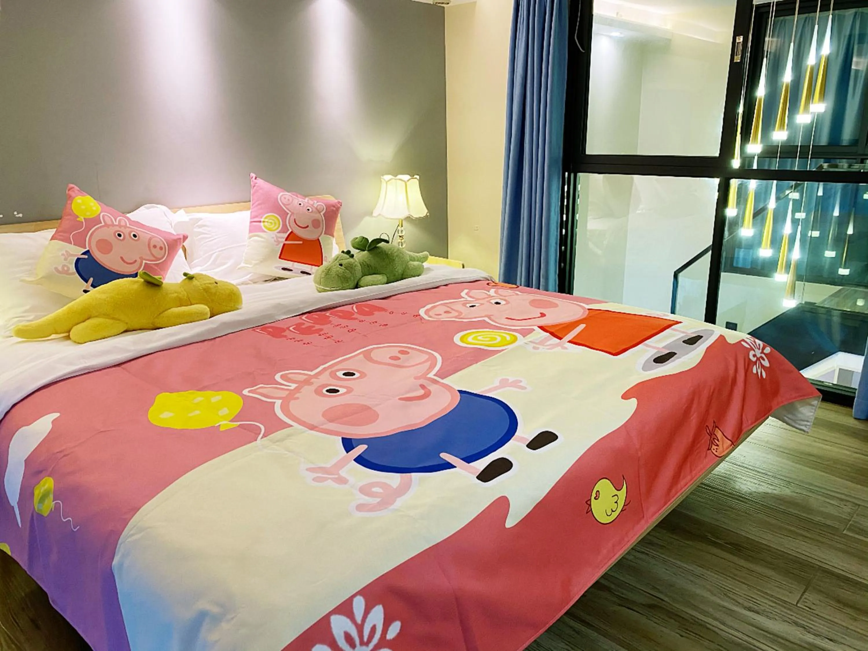 Bedroom, Bed in Serveyou International Apartment - Free Airport Pickup & Free Canton Fair Shuttle Bus