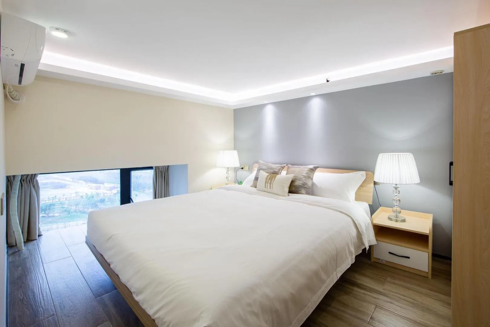 Bed in Serveyou International Apartment - Free Airport Pickup & Free Canton Fair Shuttle Bus