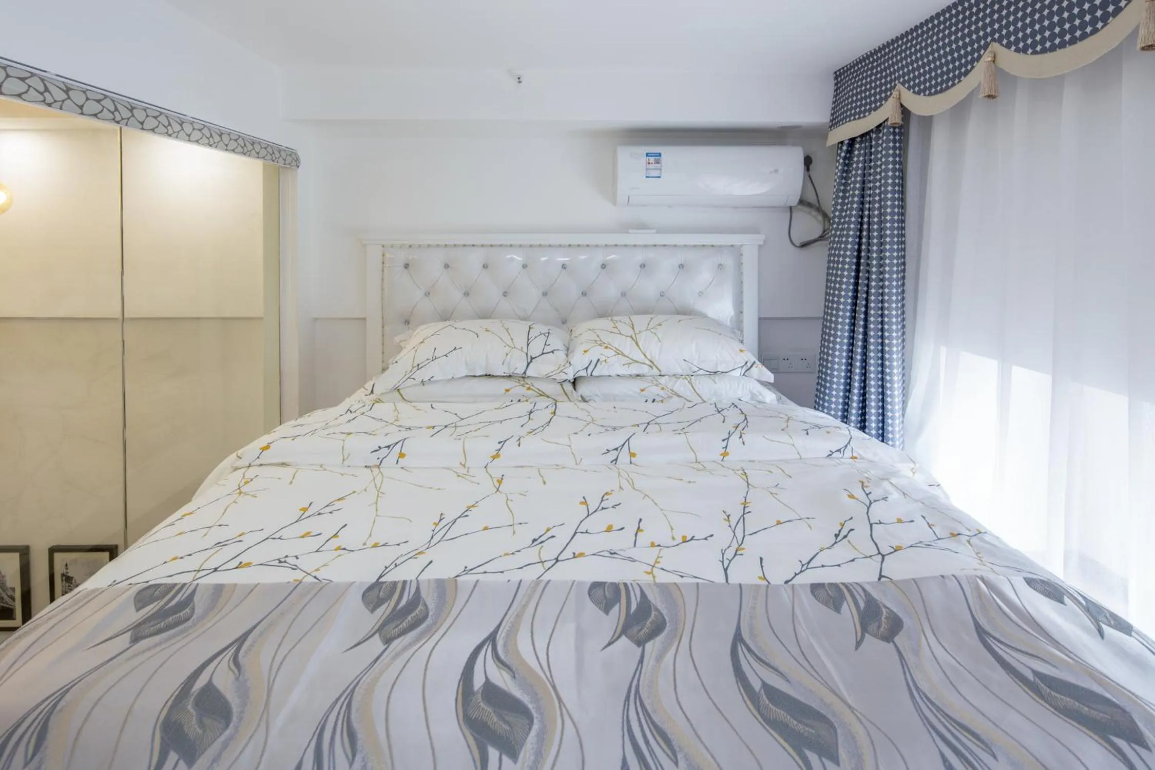 Bedroom, Bed in Serveyou International Apartment - Free Airport Pickup & Free Canton Fair Shuttle Bus