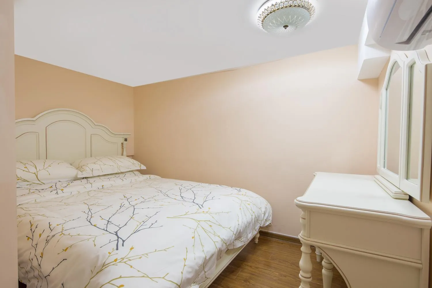 Bedroom, Bed in Serveyou International Apartment - Free Airport Pickup & Free Canton Fair Shuttle Bus