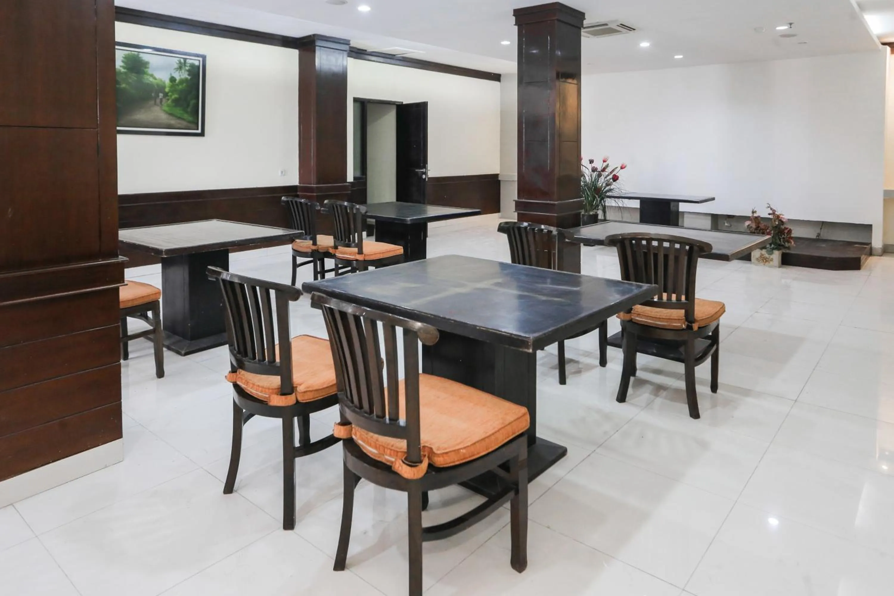 Lobby or reception in Townhouse Oak J&b Gunung Sahari