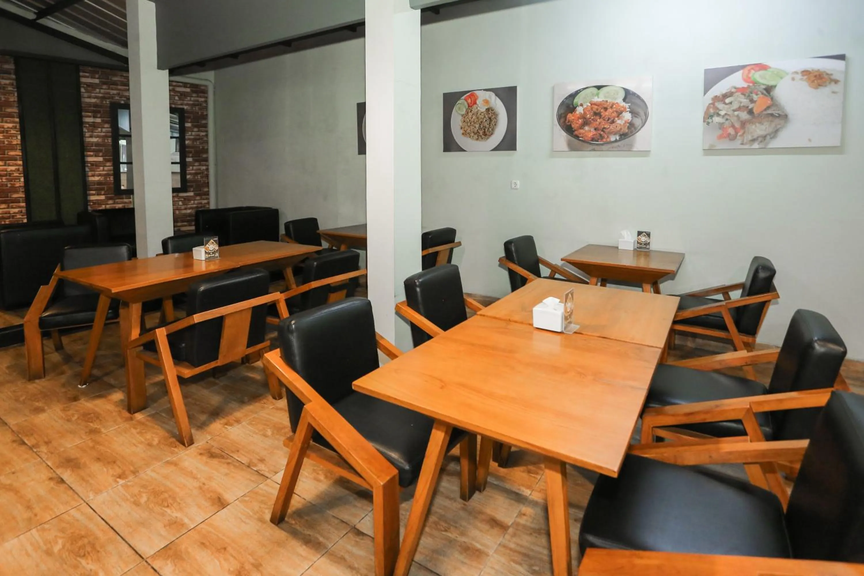 Lobby or reception in Townhouse Oak J&b Gunung Sahari