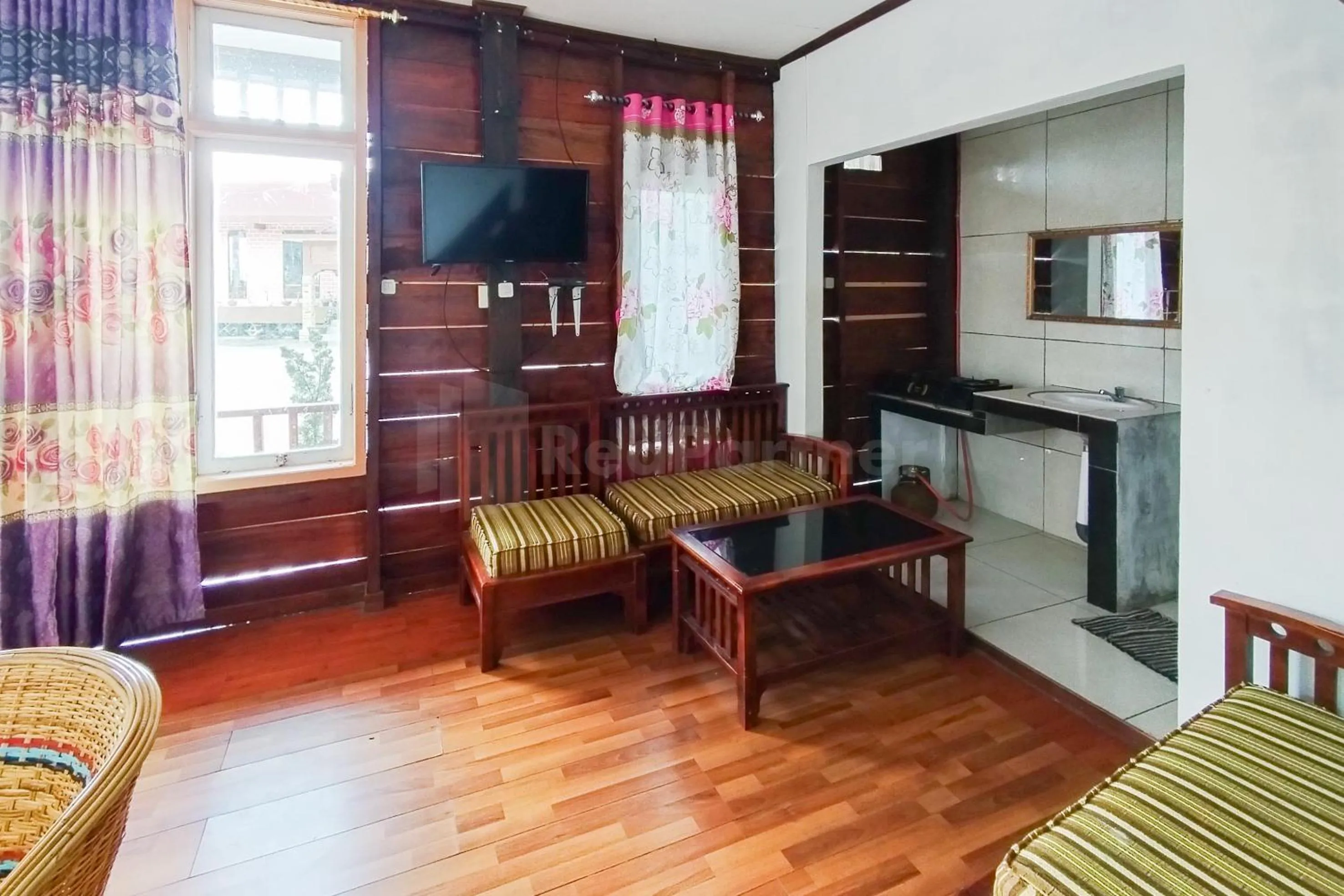 Lobby or reception in AS Resto,Café & Hotel Mitra RedDoorz