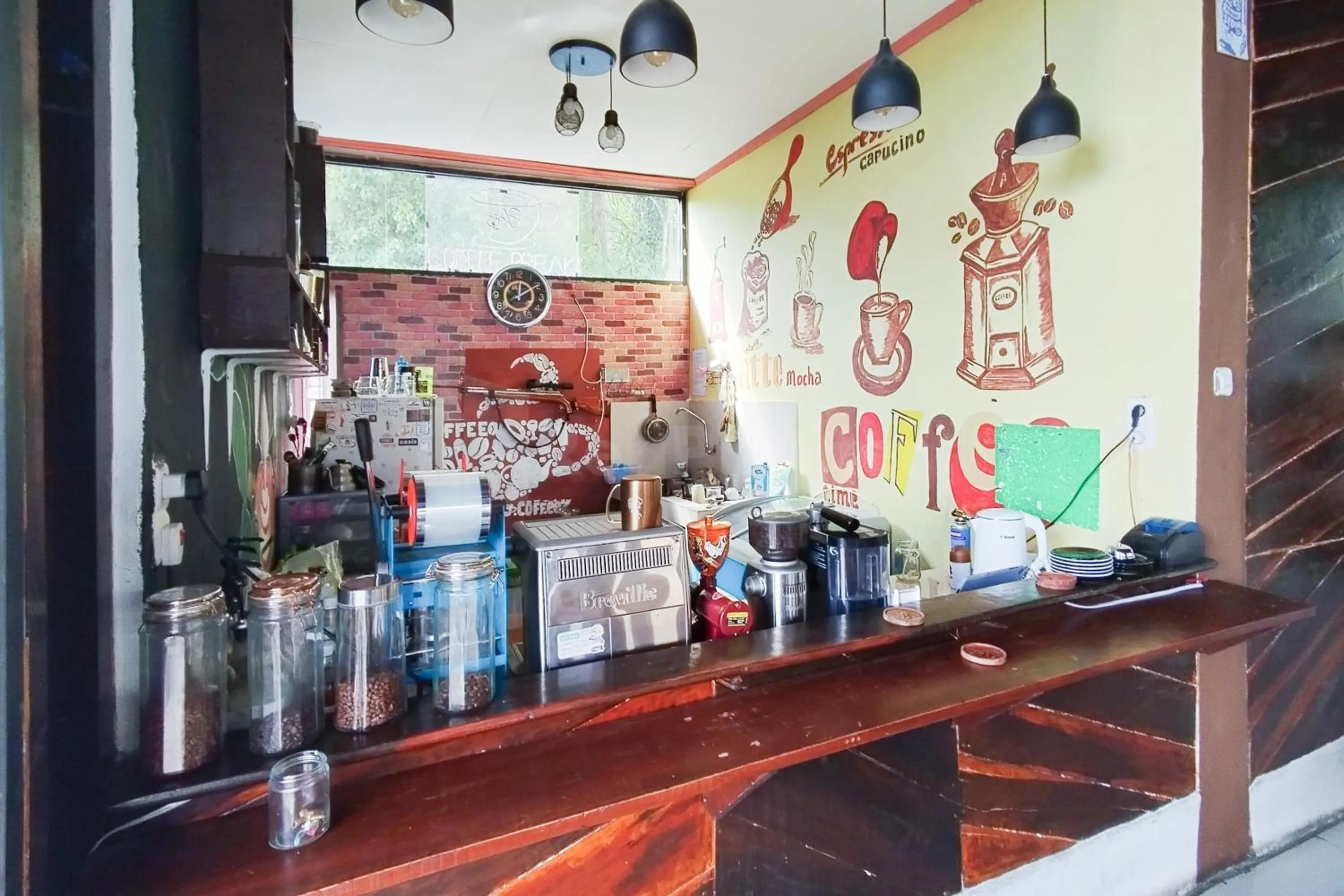 Restaurant/places to eat in AS Resto,Café & Hotel Mitra RedDoorz